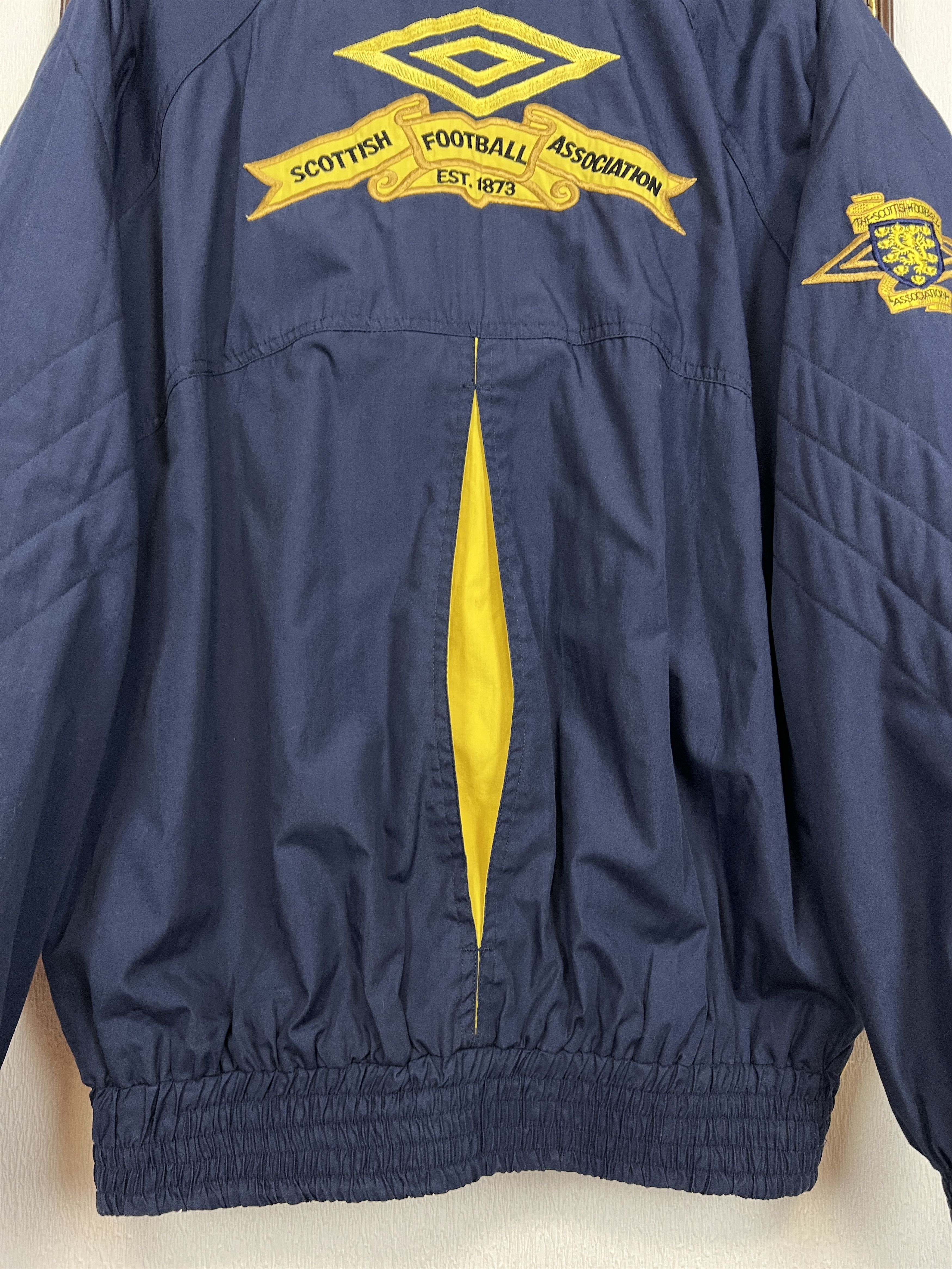 Umbro Vintage Umbro Scotland Football Train Jacket Track Size US M / EU 48-50 / 2 - 15 Thumbnail