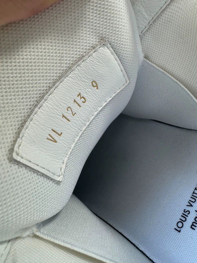 Louis Vuitton Louis Vuitton White and Blue Fat Ding Trainer shoes Size US 10 / EU 43 - 7 Thumbnail