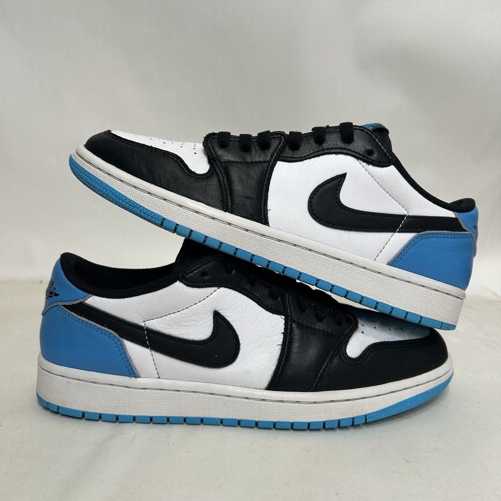 Jordan Brand Nike Air Jordan 1 Low OG WMNS UNC/Powder Blue” Size US 9.5 / IT 39.5 - 1 Thumbnail