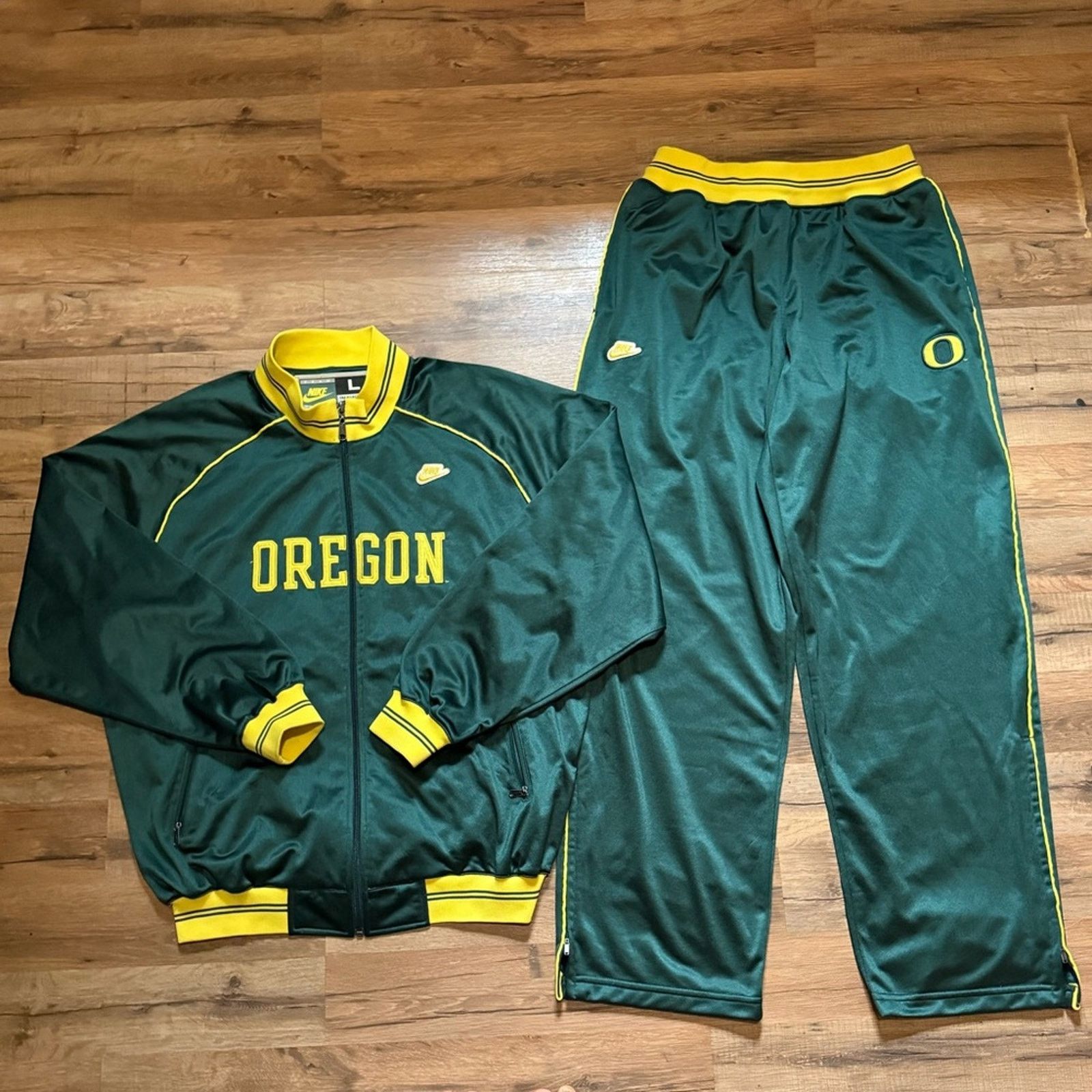 Nike 90s Nike Oregon Ducks Sweatpants Matching Set Tracksuit Size US L / EU 52-54 / 3 - 1 Thumbnail