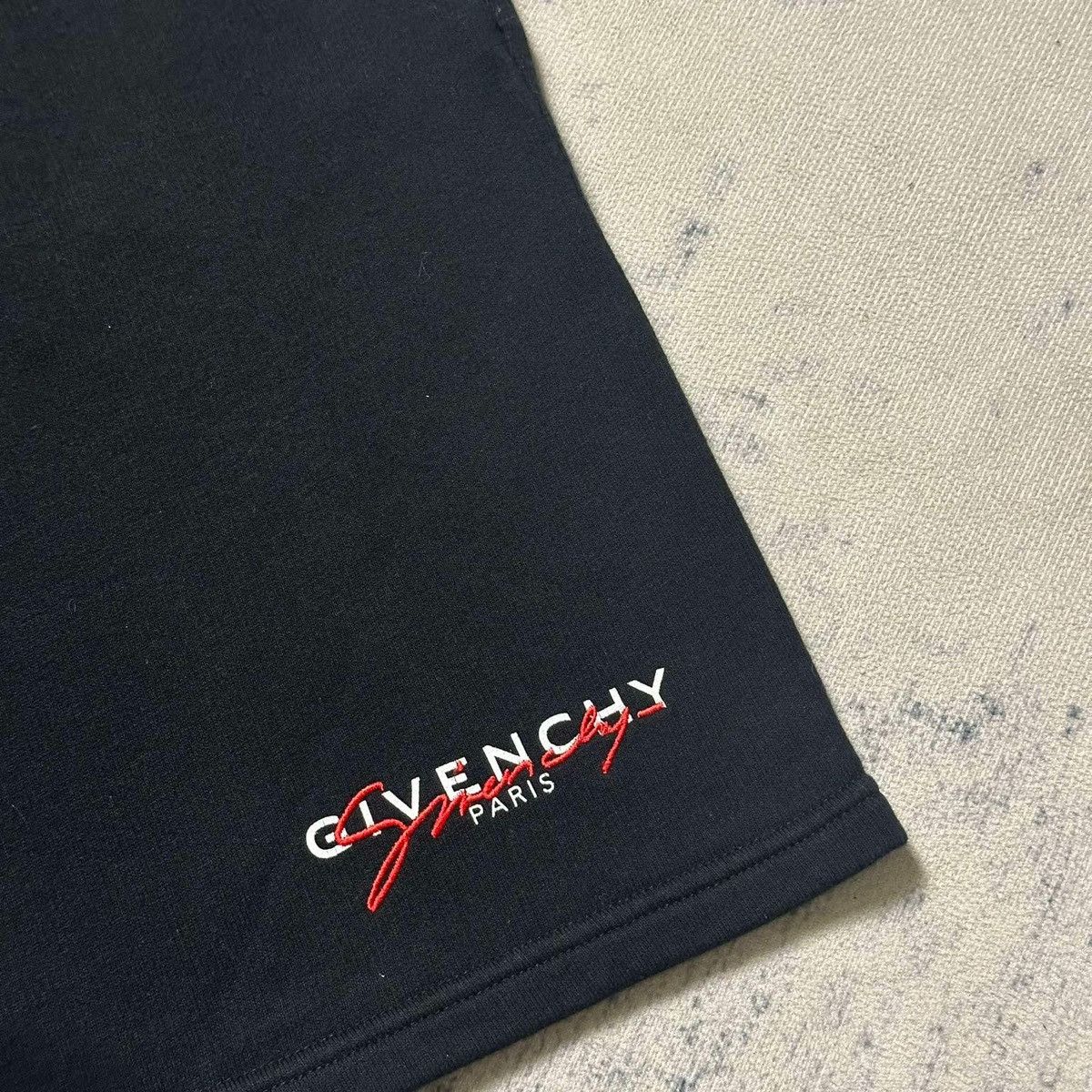 Givenchy GIVENCHY LOGO SHORT PANTS Size US 28 / EU 44 - 7 Thumbnail