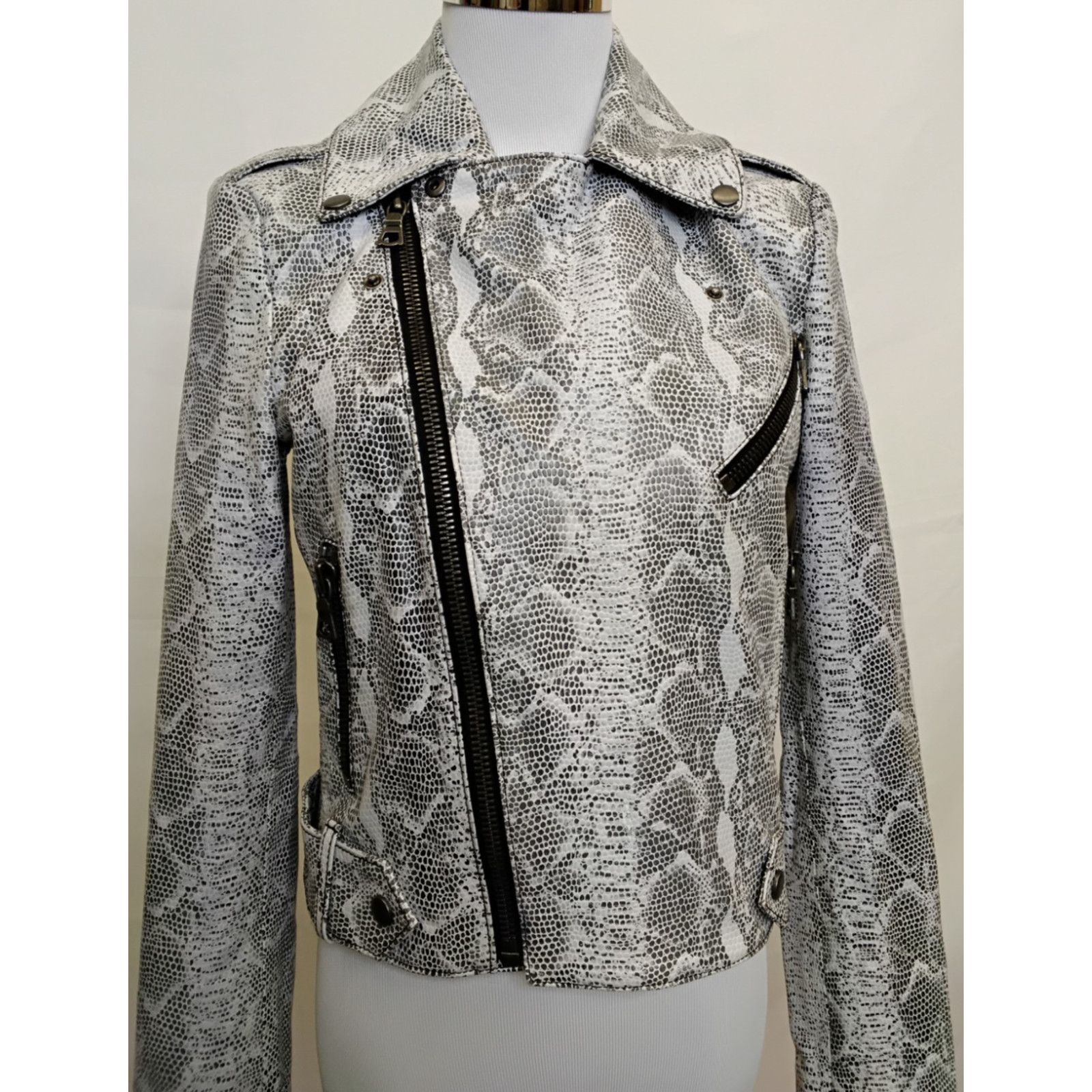 Alice + Olivia Alice & Olivia Leather Jacket Women's S Black/White Lamb Size S / US 4 / IT 40 - 11 Thumbnail