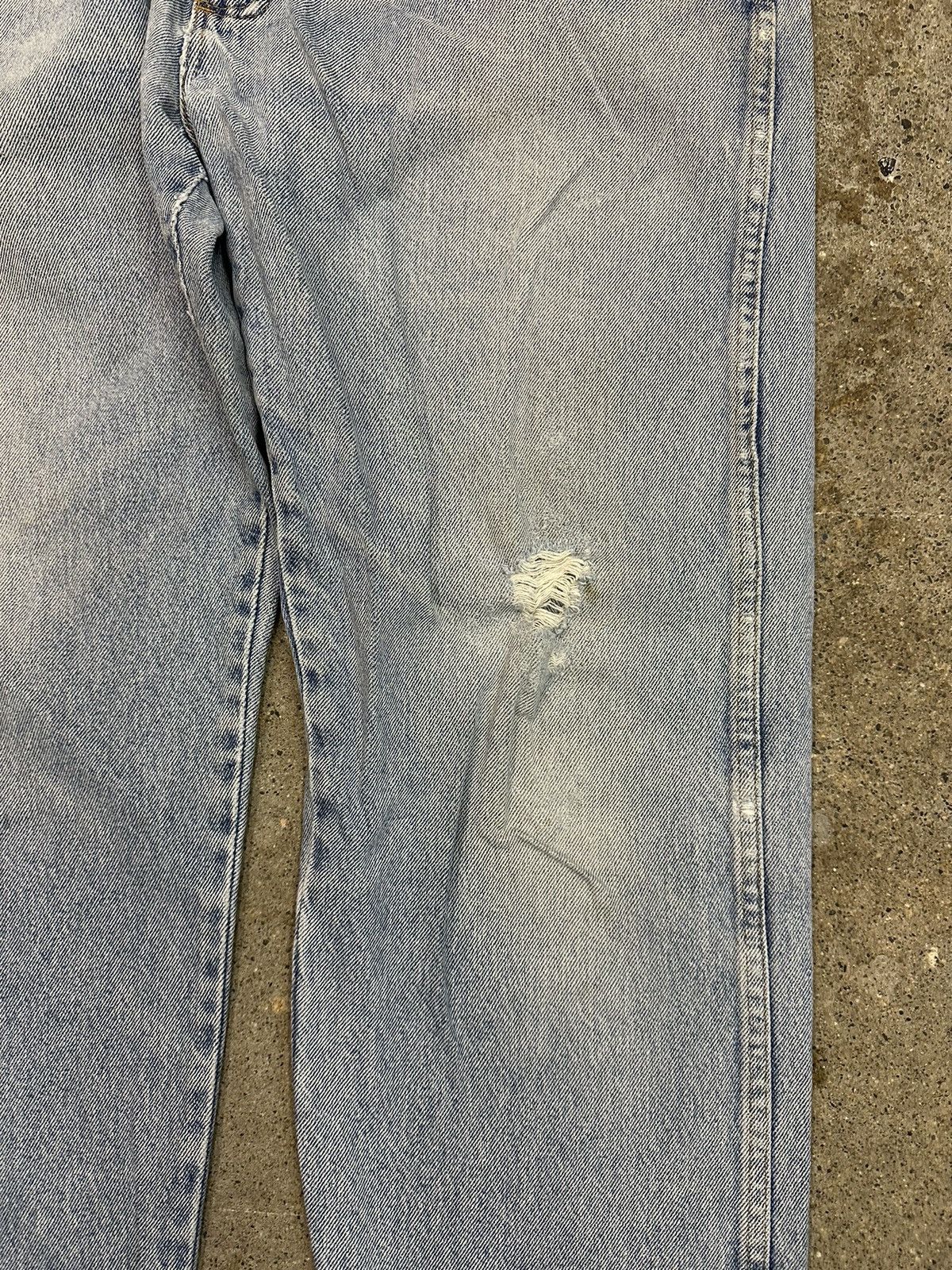 Vintage × Wrangler Wrangler Lightwash Distressed Jeans Size 36 Size US 36 / EU 52 - 6 Thumbnail
