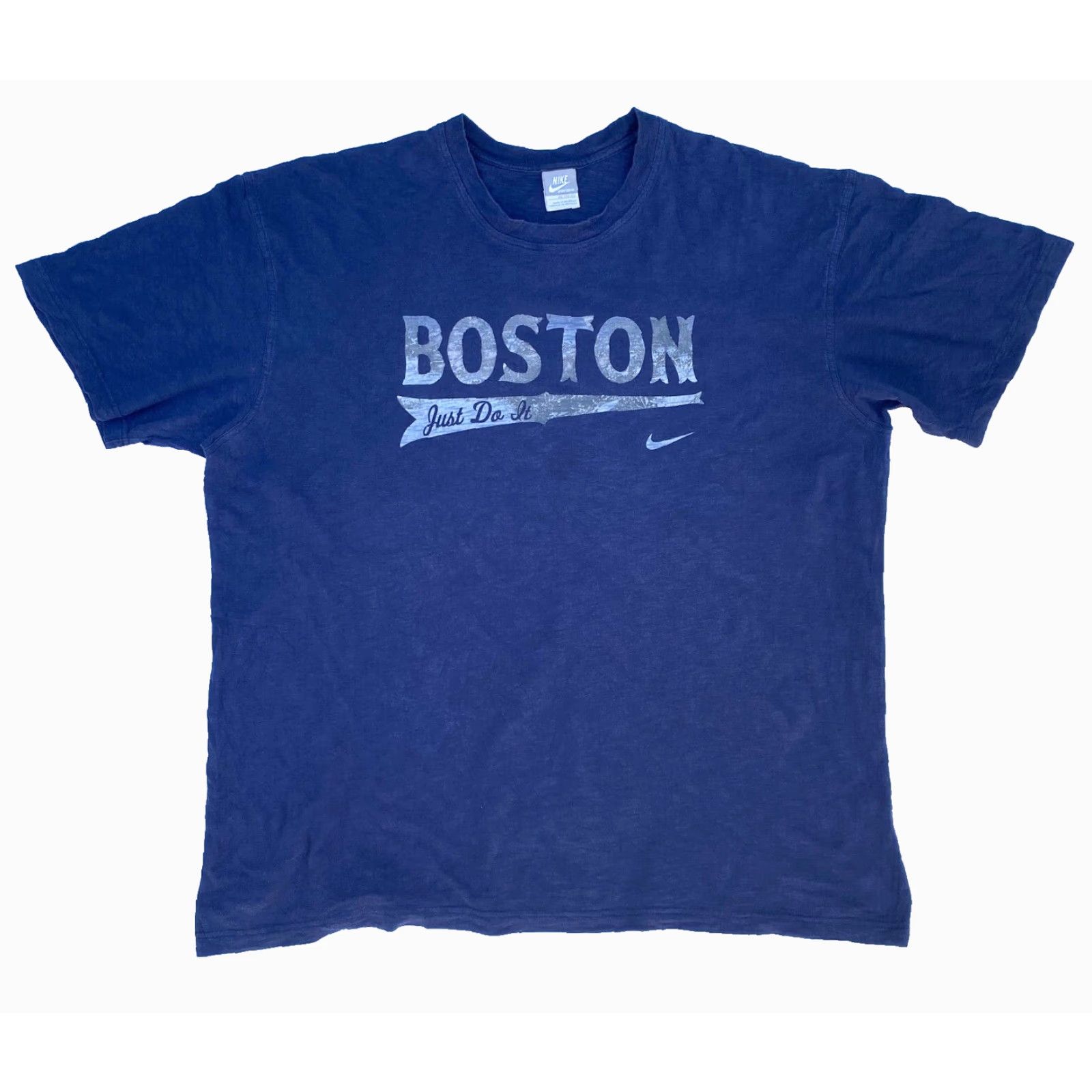 Nike VINTAGE Nike Sportswear Boston T-Shirt Mens 2XL Blue 100% Cotton Short Sleeve Crew Neck Boston 2000s Nike Sportswear Mens T-Shirt Size US XXL / EU 58 / 5 - 2 Thumbnail