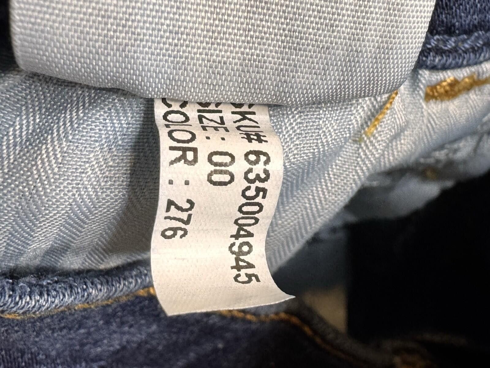 Hollister Hollister 00 W23 Short-3" Cuffed Hem Jean High Rise (748) Size 24" / US 00 / IT 34 - 6 Thumbnail