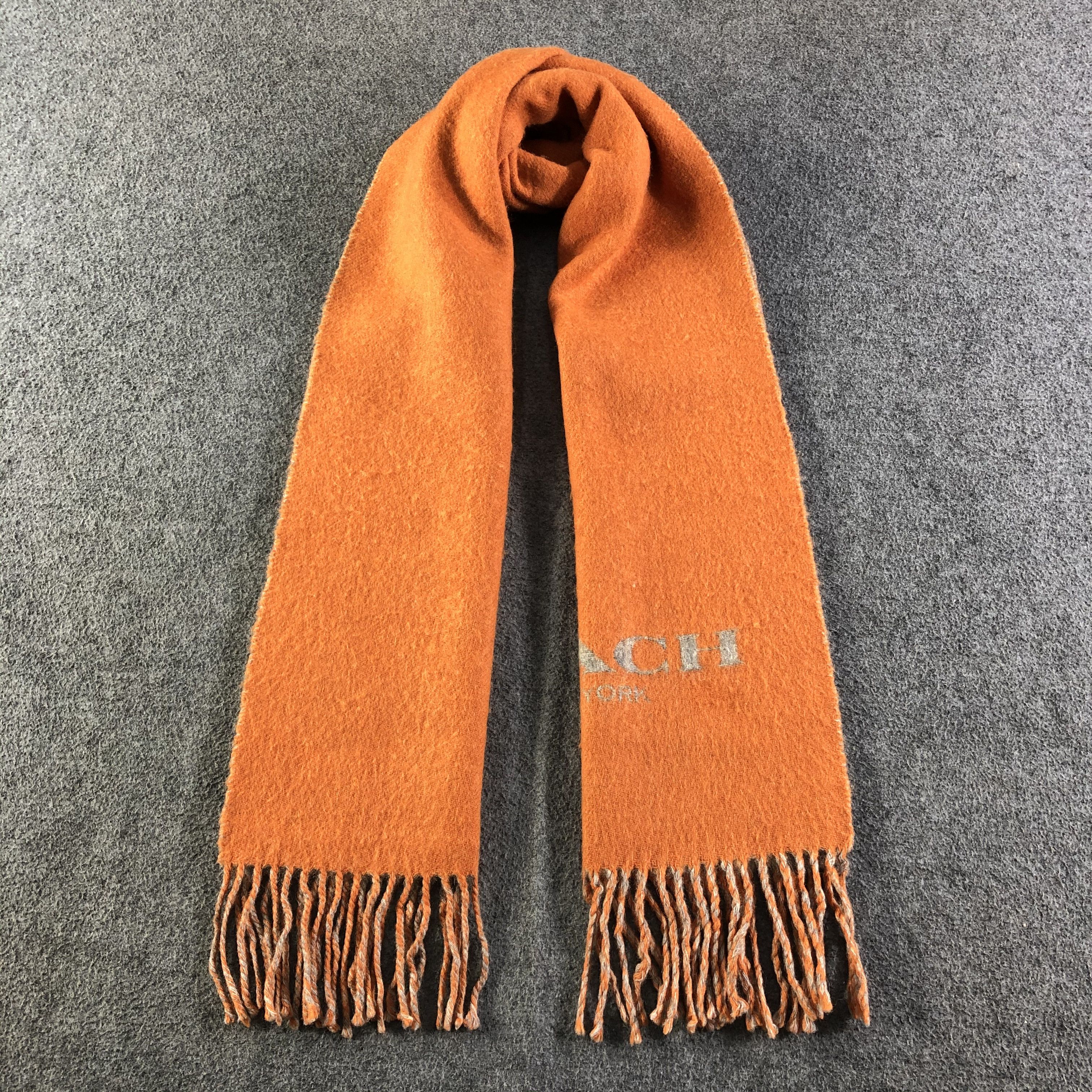 Coach Coach Scarf / Muffler / Neckwear P647 Size ONE SIZE - 1 Thumbnail