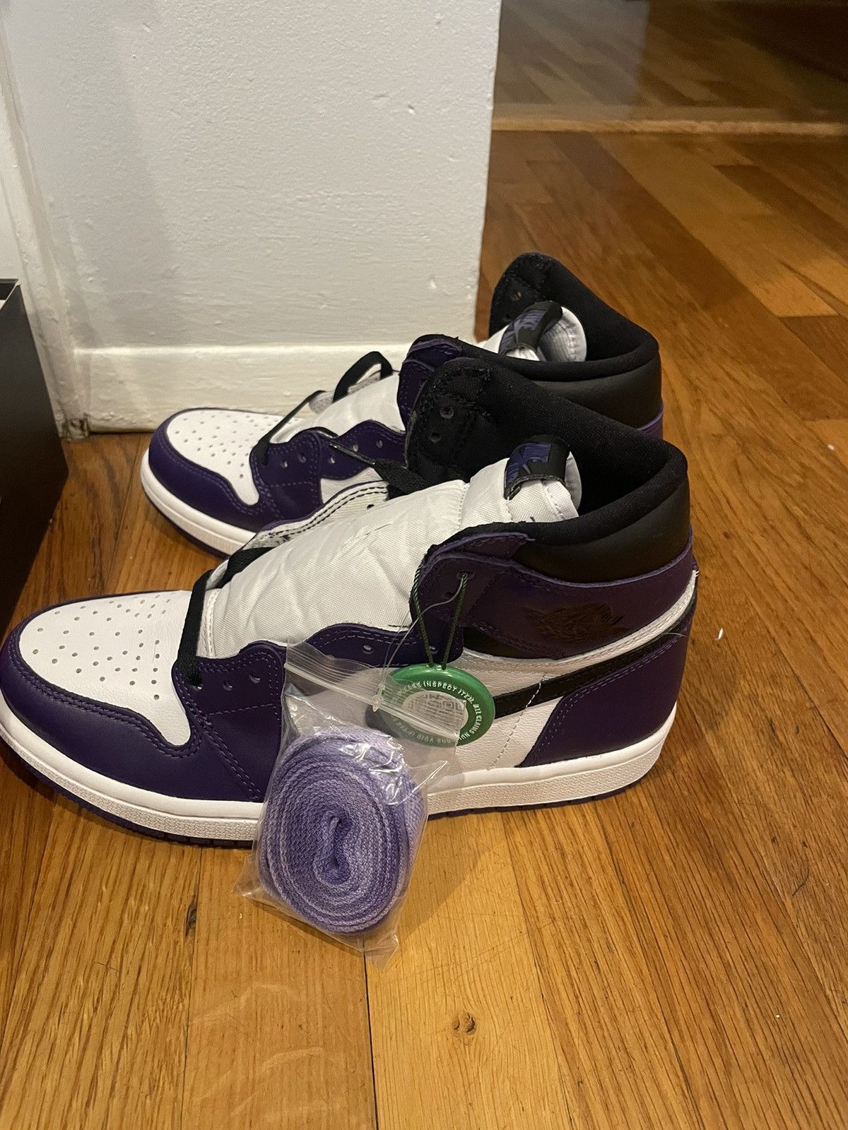 Jordan Brand × Nike Jordan retro 1 OG Size US 8 / EU 41 - 3 Thumbnail