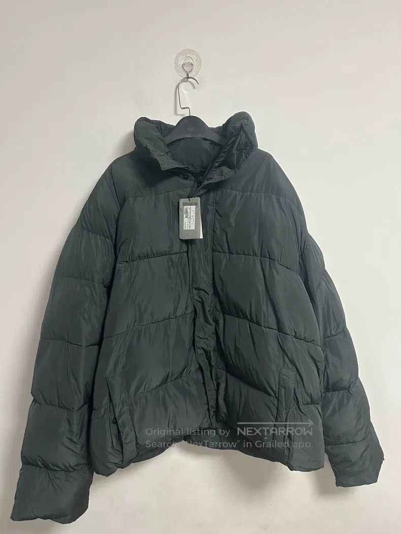 Balenciaga Balenciaga Black Double B Embroidered Oversized Down Jacke Size US S / EU 44-46 / 1 - 1 Thumbnail