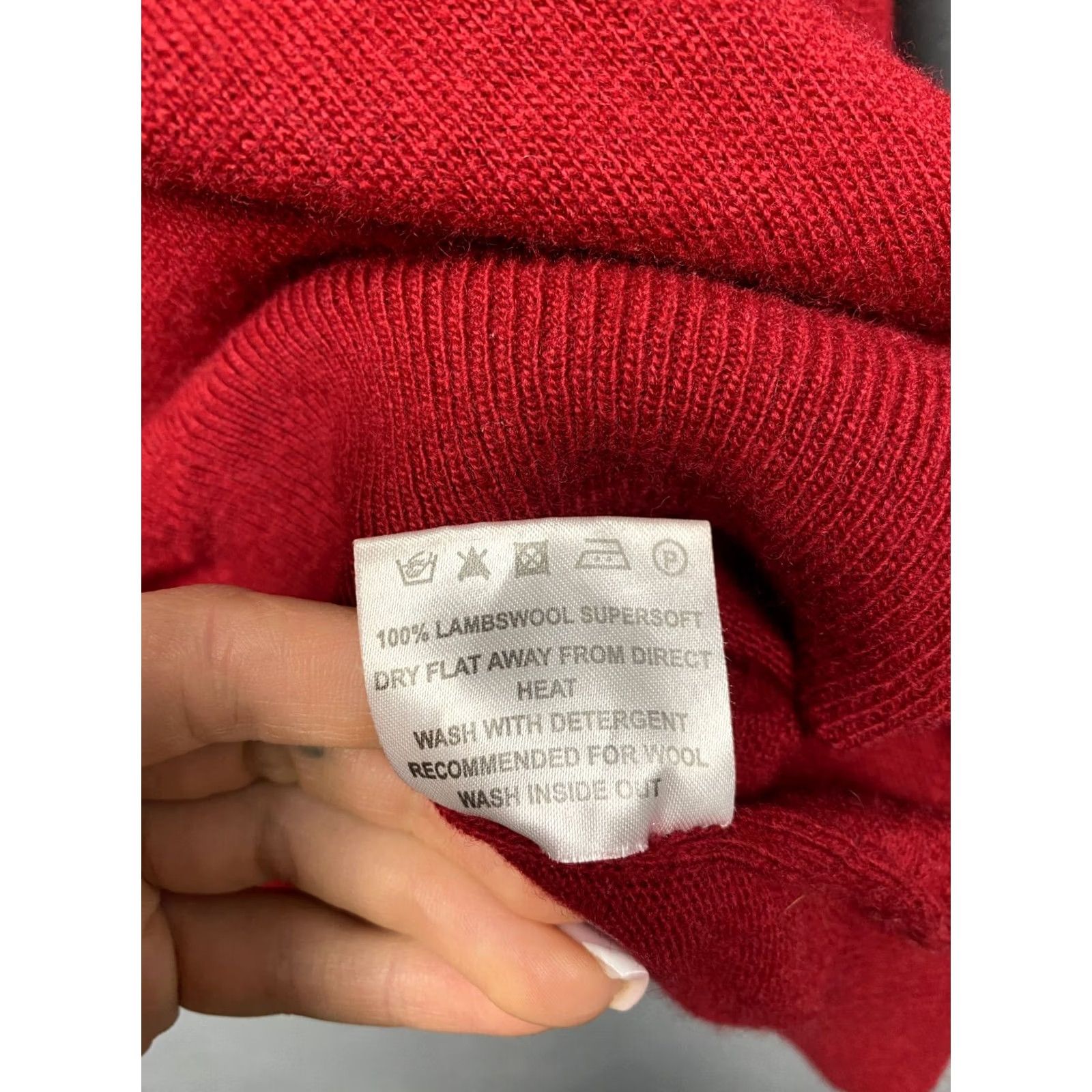 Barbour Barbour V-Neck Mens Wool Knit Sweater XL Red Pullover Modern Vintage Barbour V-Neck Mens Wool Knit Sweater XL Red Pullover 90s Size US XL / EU 56 / 4 - 6 Thumbnail
