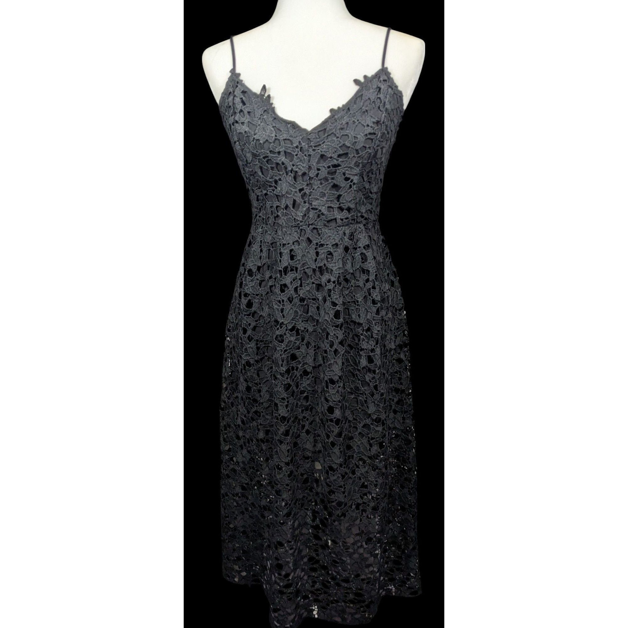ASTR The Label ASTR The Label Gothic Floral Lace Overlay Dress Size Medium Size M / US 6-8 / IT 42-44 - 1 Thumbnail