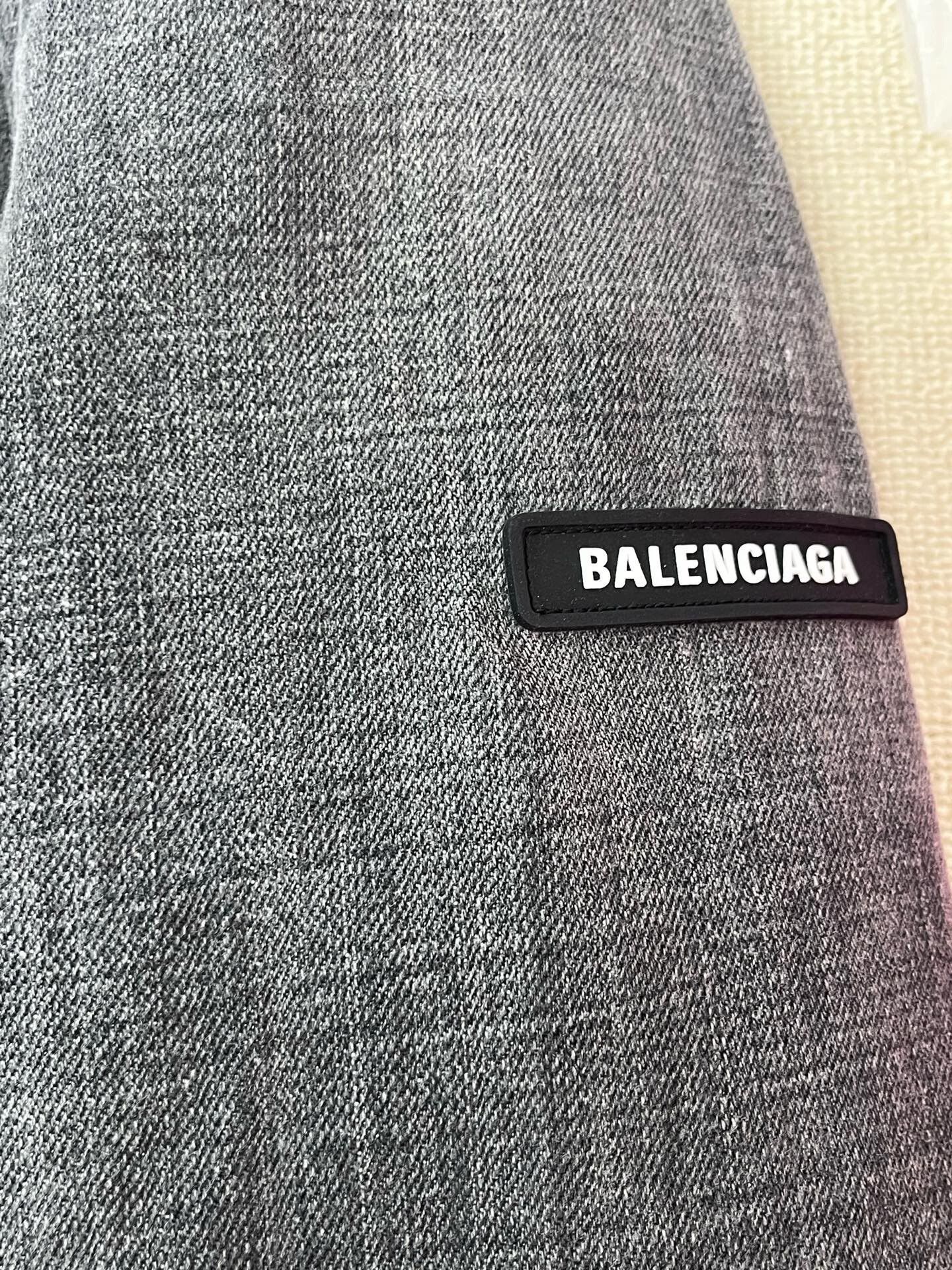 Balenciaga balenciaga logo long sleeve suit jacket Size US L / EU 52-54 / 3 - 3 Thumbnail