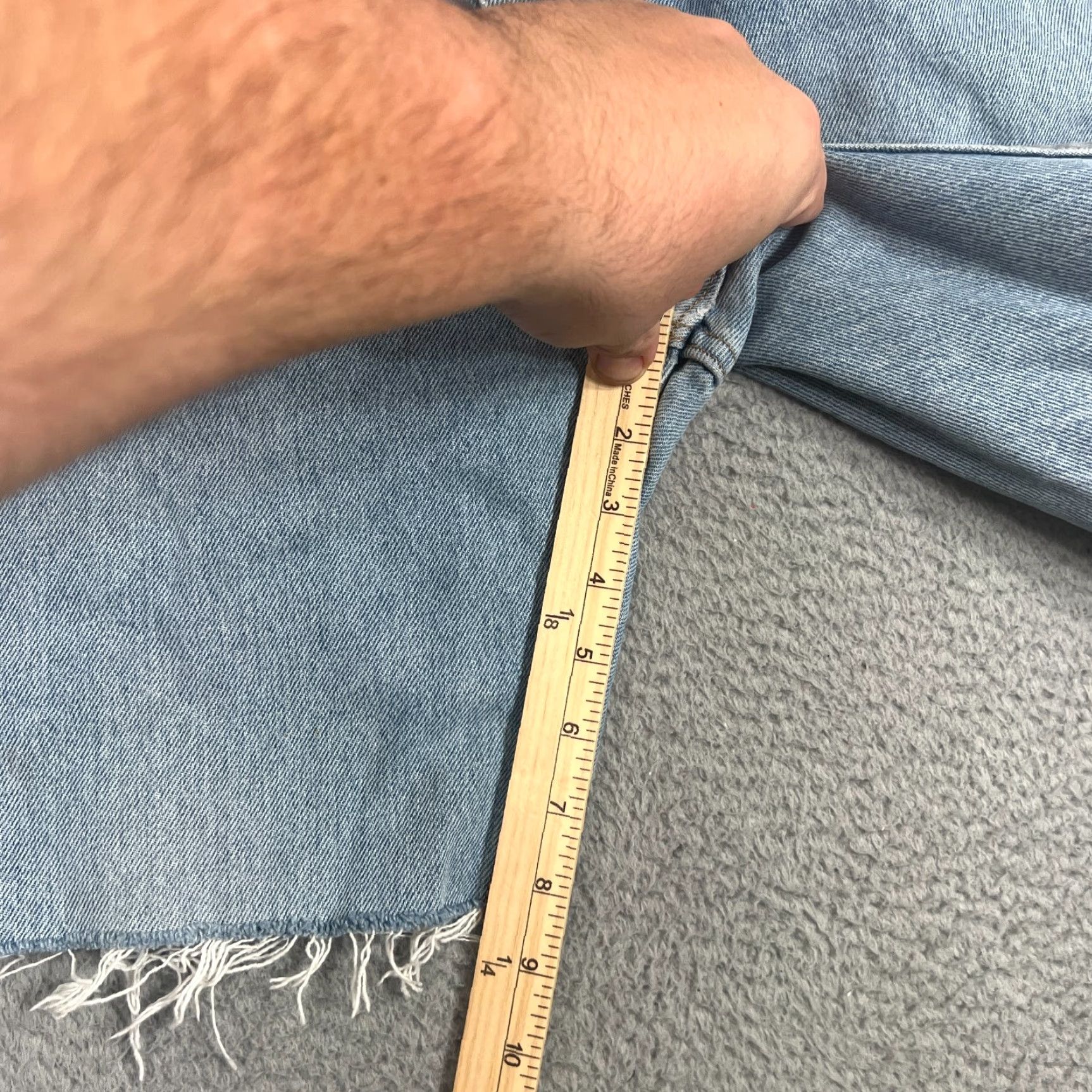 Lee LEE Bermuda Shorts Denim 31 Blue Light Wash Regular Fit 5-Pocket Men Size 31 Beach Summer USA Vintage? (Note: Vintage flag omitted if not vintage) Size US 31 - 2 Thumbnail