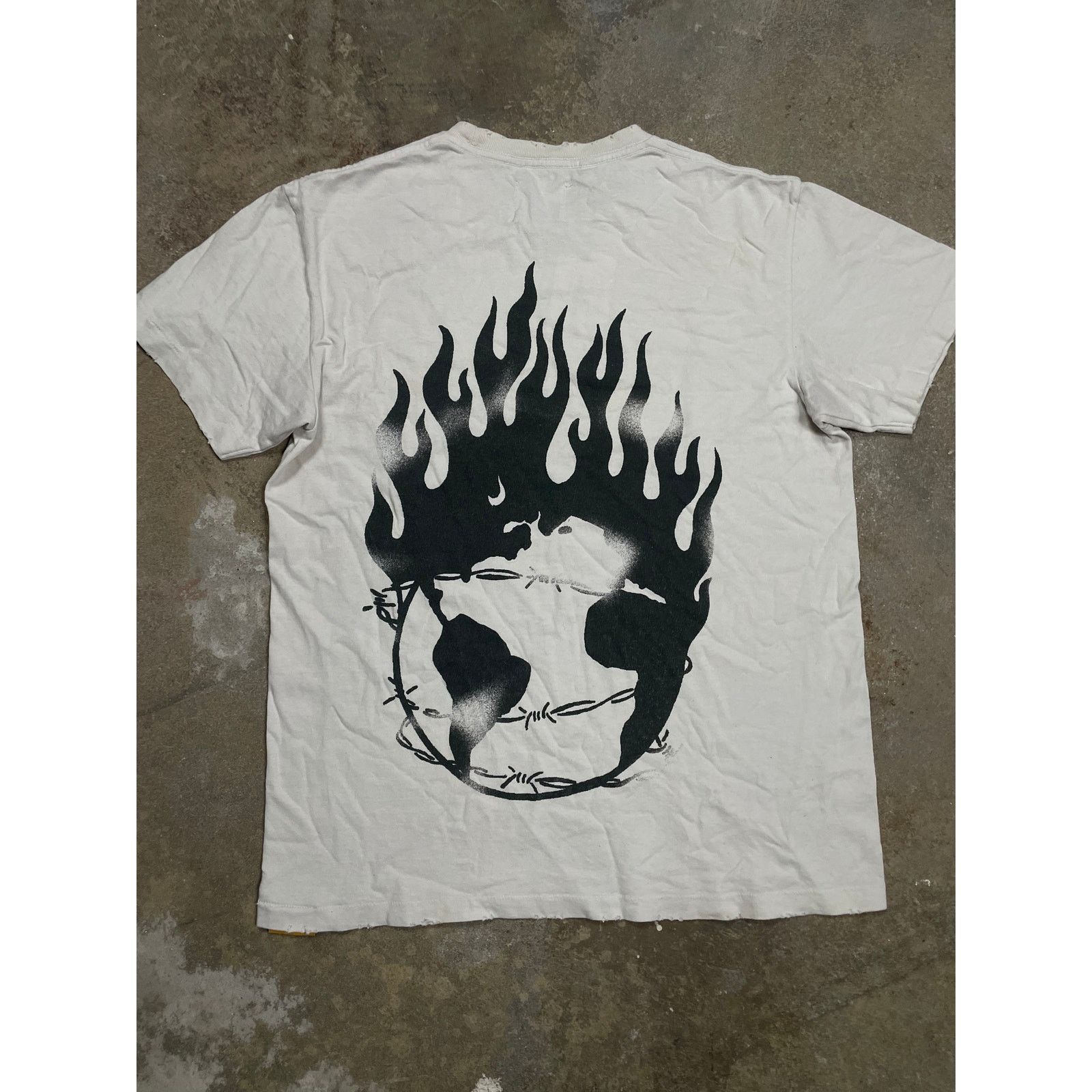 Gallery Dept. Gallery Dept Multi Logo Tee Cream Used Small Size US S / EU 44-46 / 1 - 3 Thumbnail