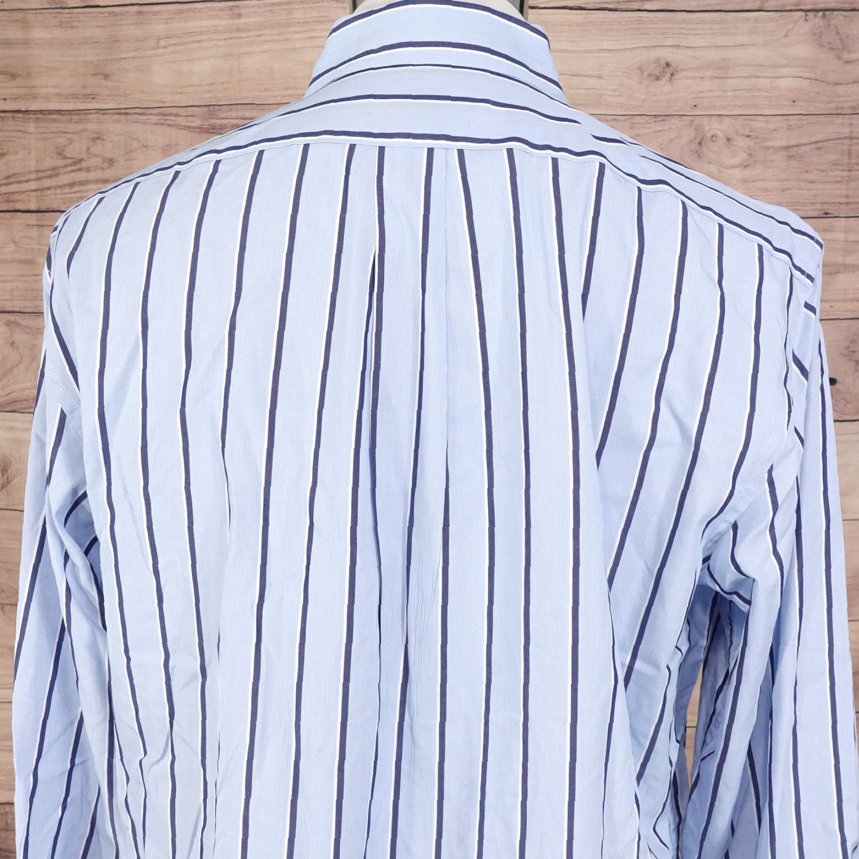 Banana Republic BANANA REPUBLIC Blue Striped Button-Up Shirt Mens Size L Standard Fit Size US L / EU 52-54 / 3 - 5 Thumbnail