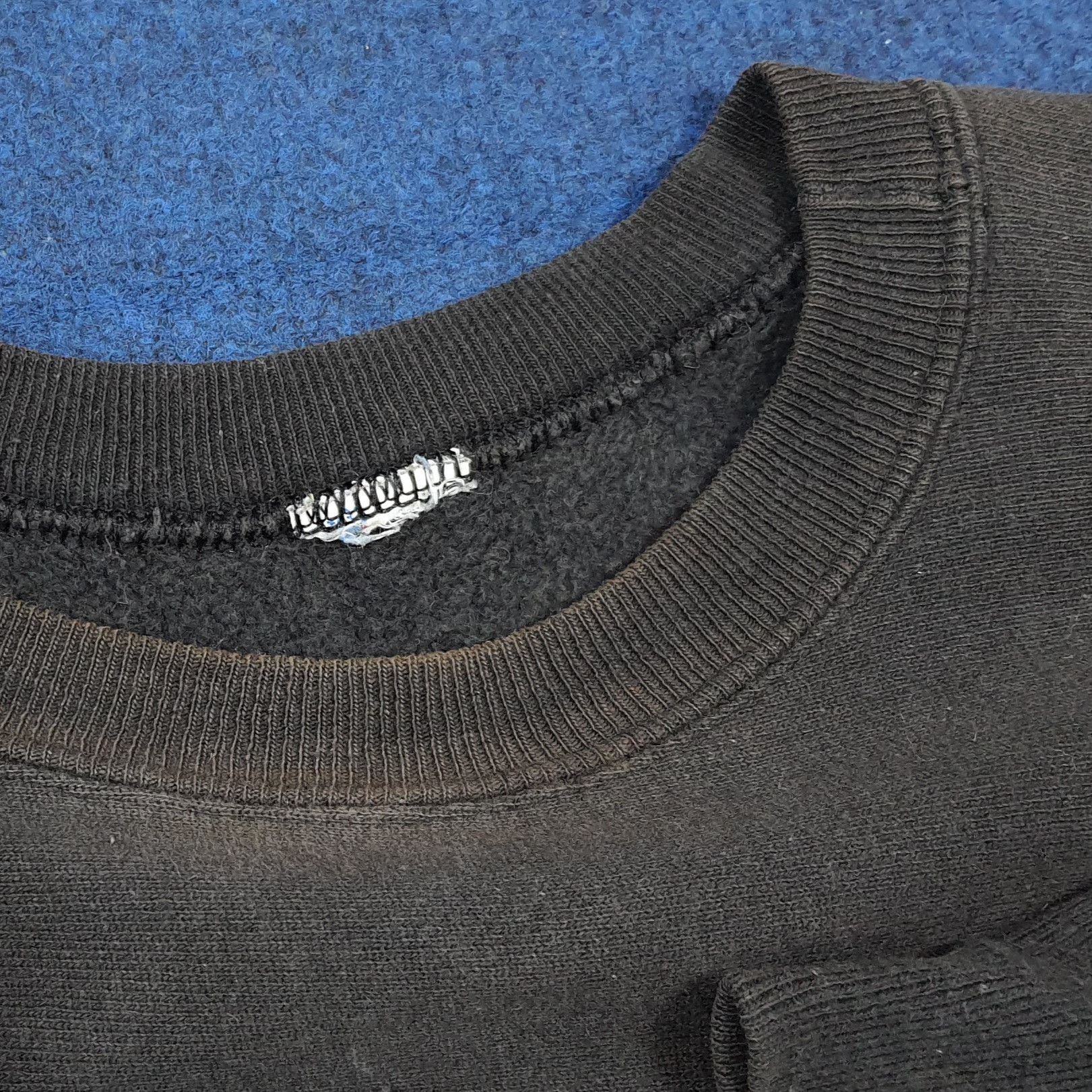 Champion Vintage Champion Black Hoodie Sweatshirt C292N19 Size US M / EU 48-50 / 2 - 6 Thumbnail