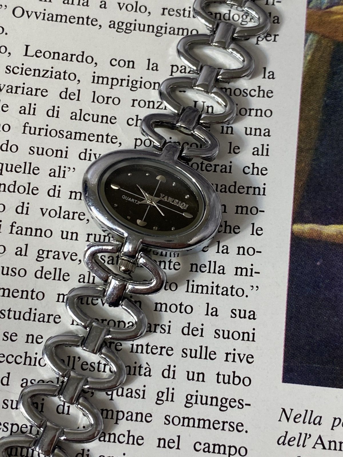 Japanese Brand Futuristic Silver Oval Bracelet Watch Cyber Y2K Aesthetic Size ONE SIZE - 2 Thumbnail