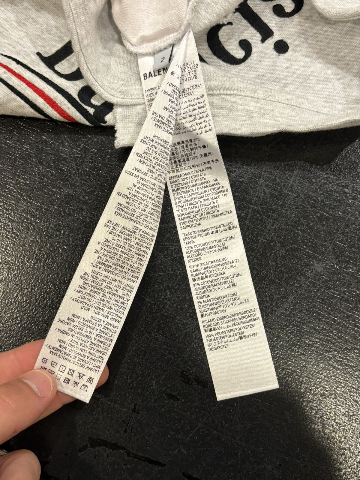 Balenciaga Balenciaga 2022 Upside Down Tee Size US L / EU 52-54 / 3 - 5 Thumbnail