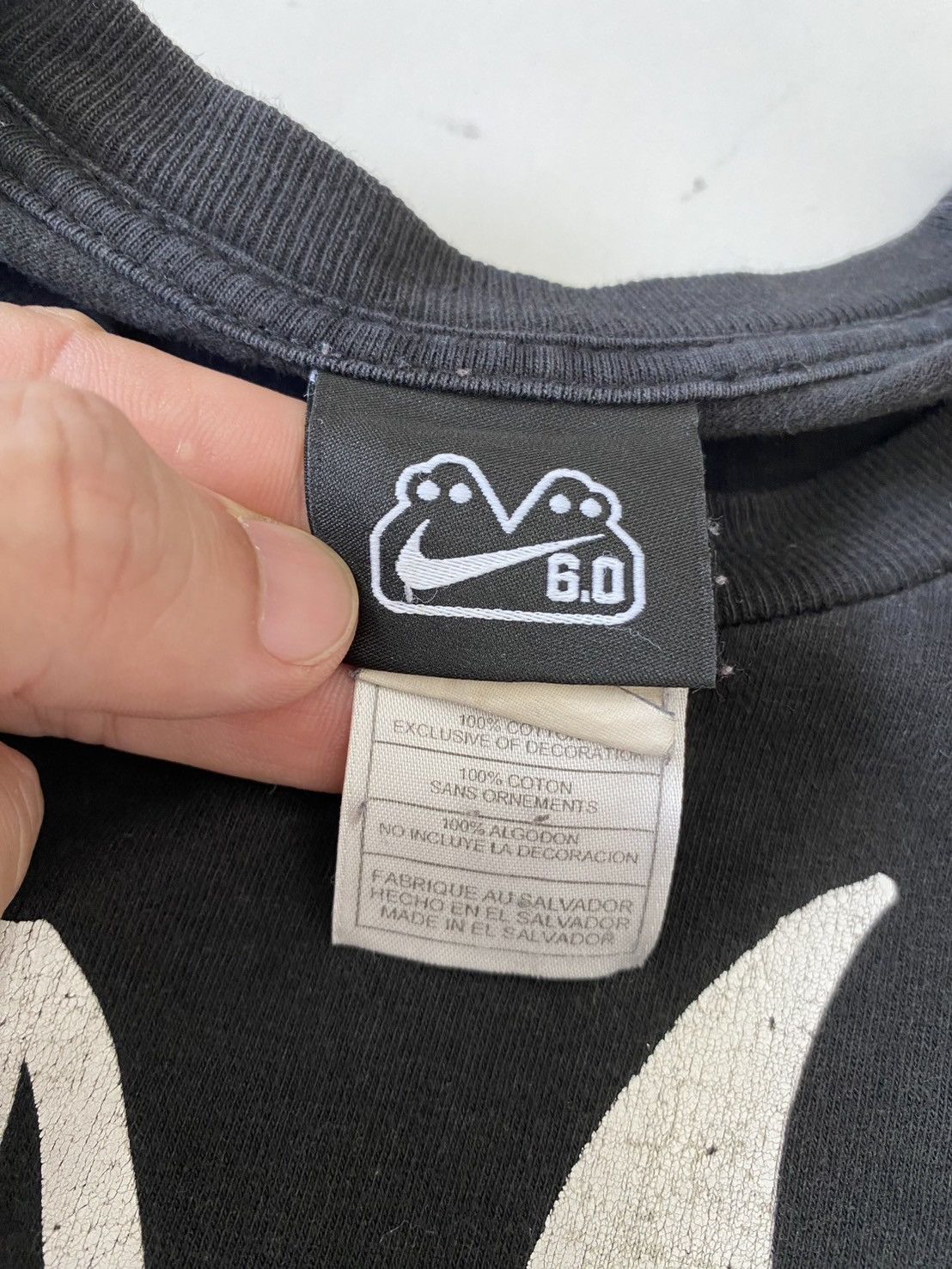 Nike Vintage 2000s Y2K Nike 6.0 Graphic Tee Size US S / EU 44-46 / 1 - 3 Thumbnail