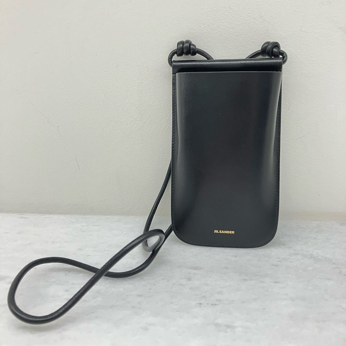 Jil Sander o1loc1c1124 Size: OS/Smartphone Case With Strap in Black Size ONE SIZE - 1 Thumbnail