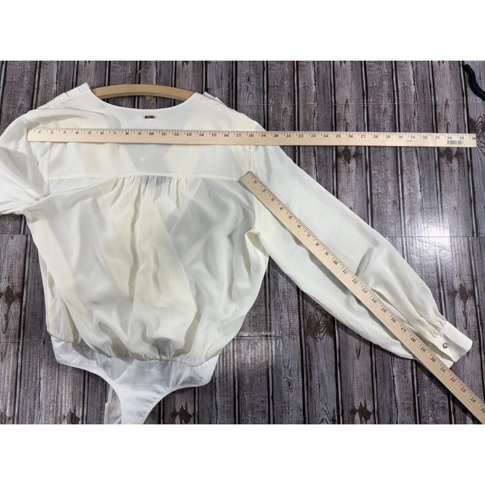 Other Boss Itoka 100% silk Wrap Body top size 4 color ivort NWT ms Size S / US 4 / IT 40 - 7 Thumbnail