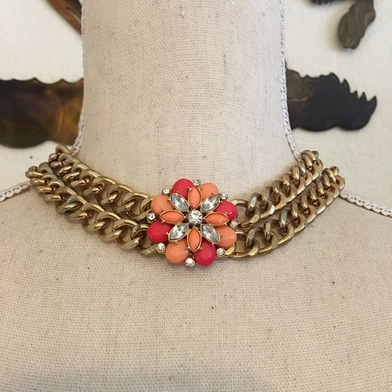 Vera Wang Vera Wang medallion chunky gold chain necklace Size ONE SIZE - 2 Thumbnail