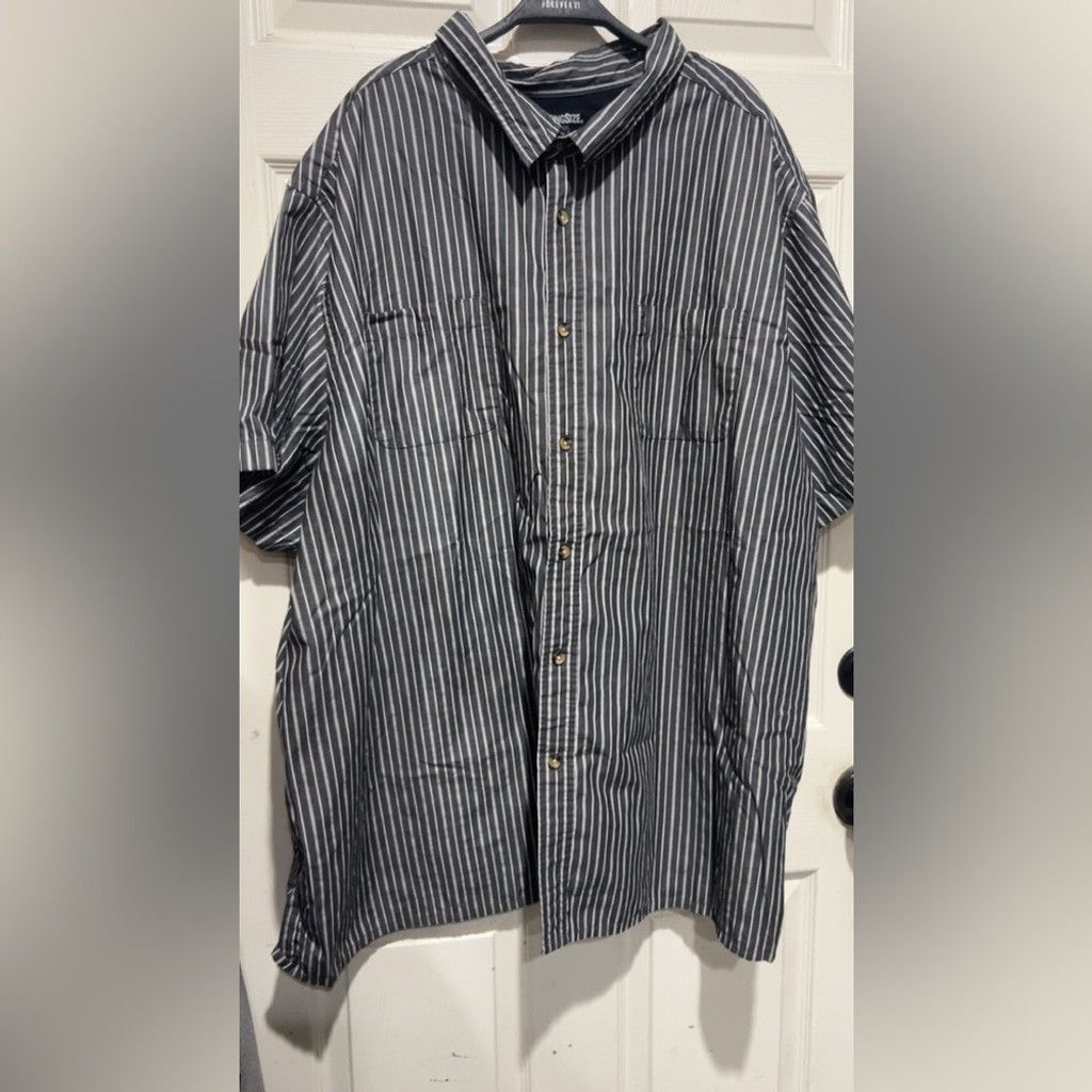 Other white + black striped button up shirt Size 5XL BIG Size US XL / EU 56 / 4 - 1 Thumbnail