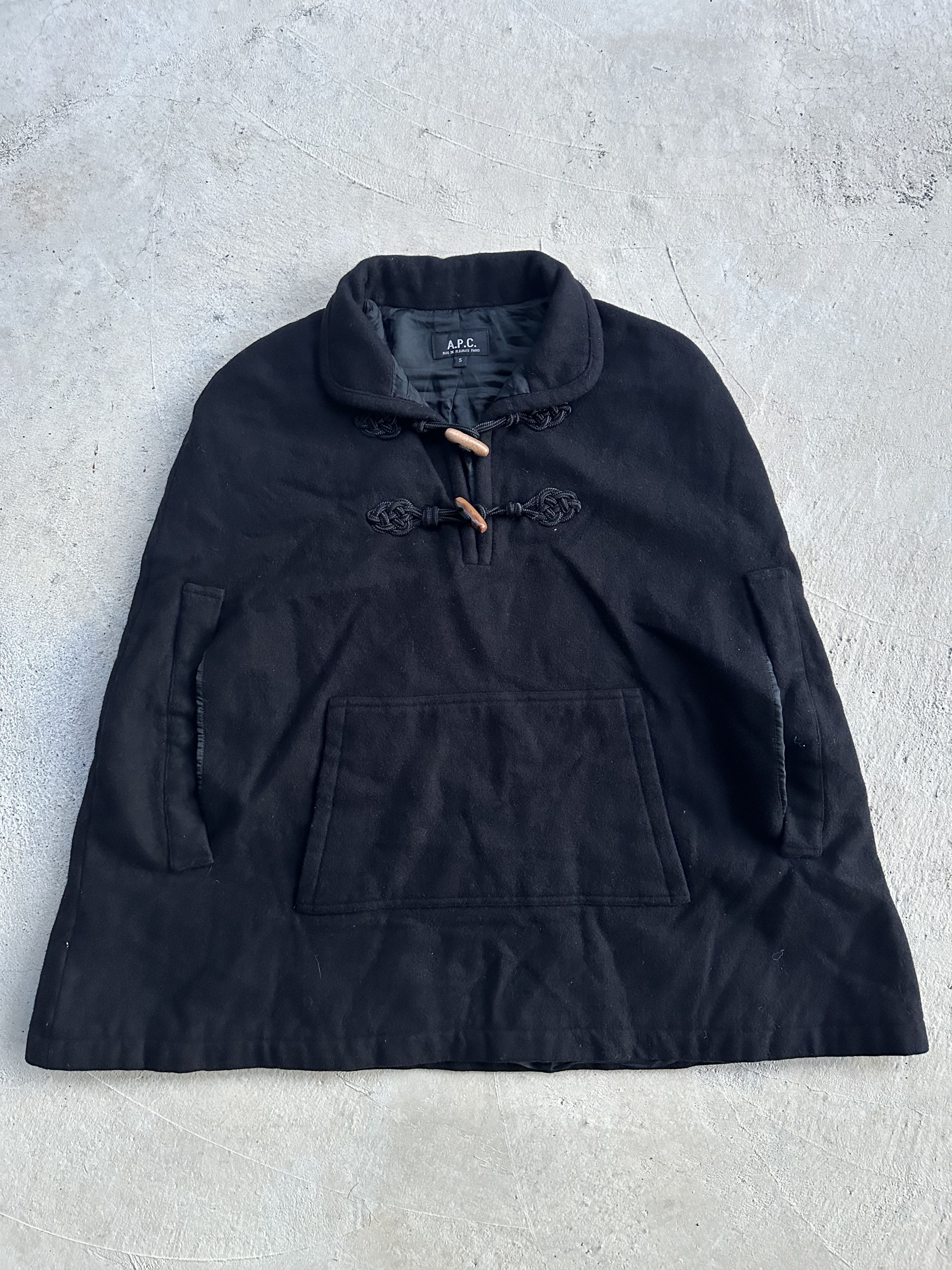 A.P.C. A.P.C Laine Wool LD 19 Poncho Toggle Capes Jacket Size US S / EU 44-46 / 1 - 2 Thumbnail
