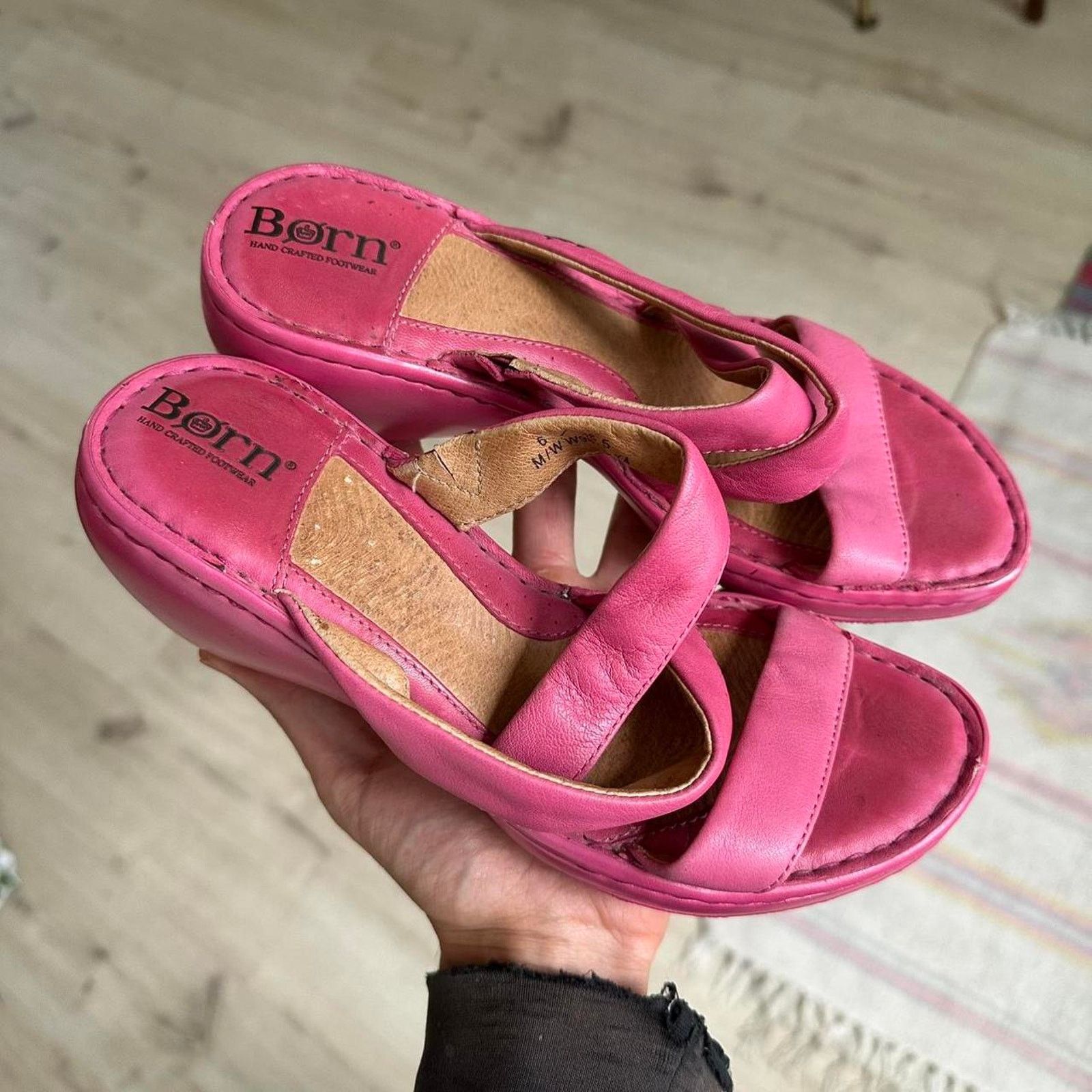 Vintage Vintage Pink Leather Strap Chunky Platform Slip On Sandals Size US 6 / IT 36 - 7 Thumbnail