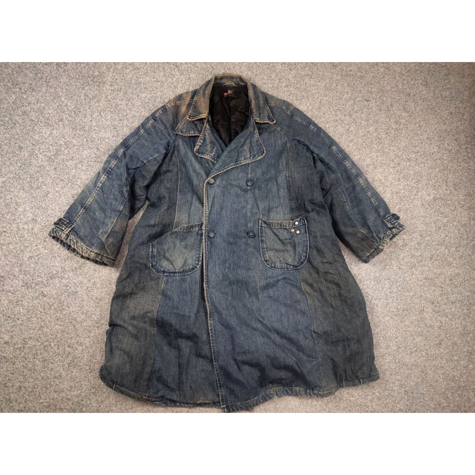 Diesel VINTAGE Diesel Archive Denim Faded double-breasted coat Oversized Jacket XL Blue Denim Archive 90s Grunge Mens Jacket Size US XL / EU 56 / 4 - 6 Thumbnail