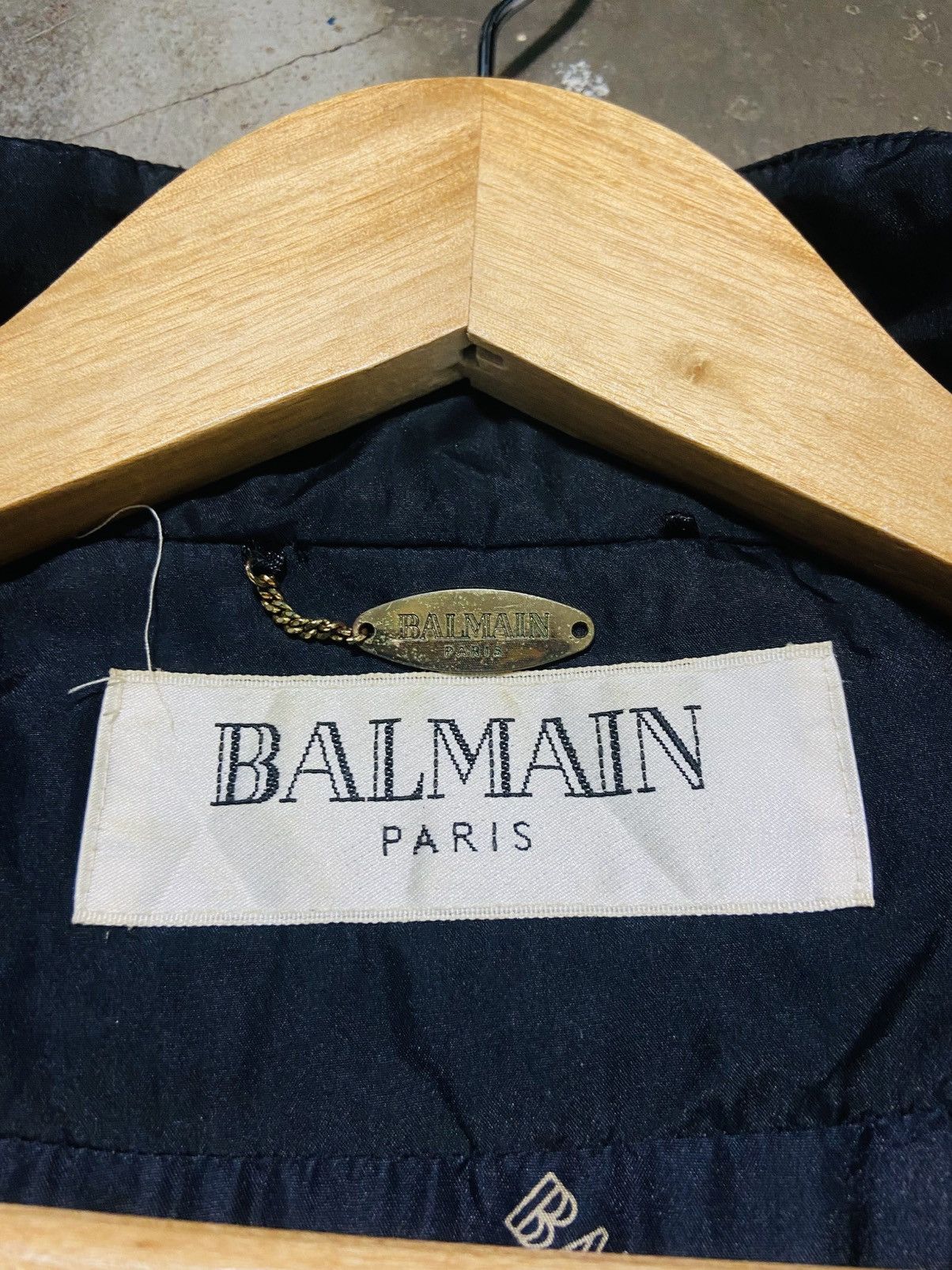 Balmain Vintage Balmain Nylon Zipper Distressed Jacket Size US L / EU 52-54 / 3 - 13 Thumbnail