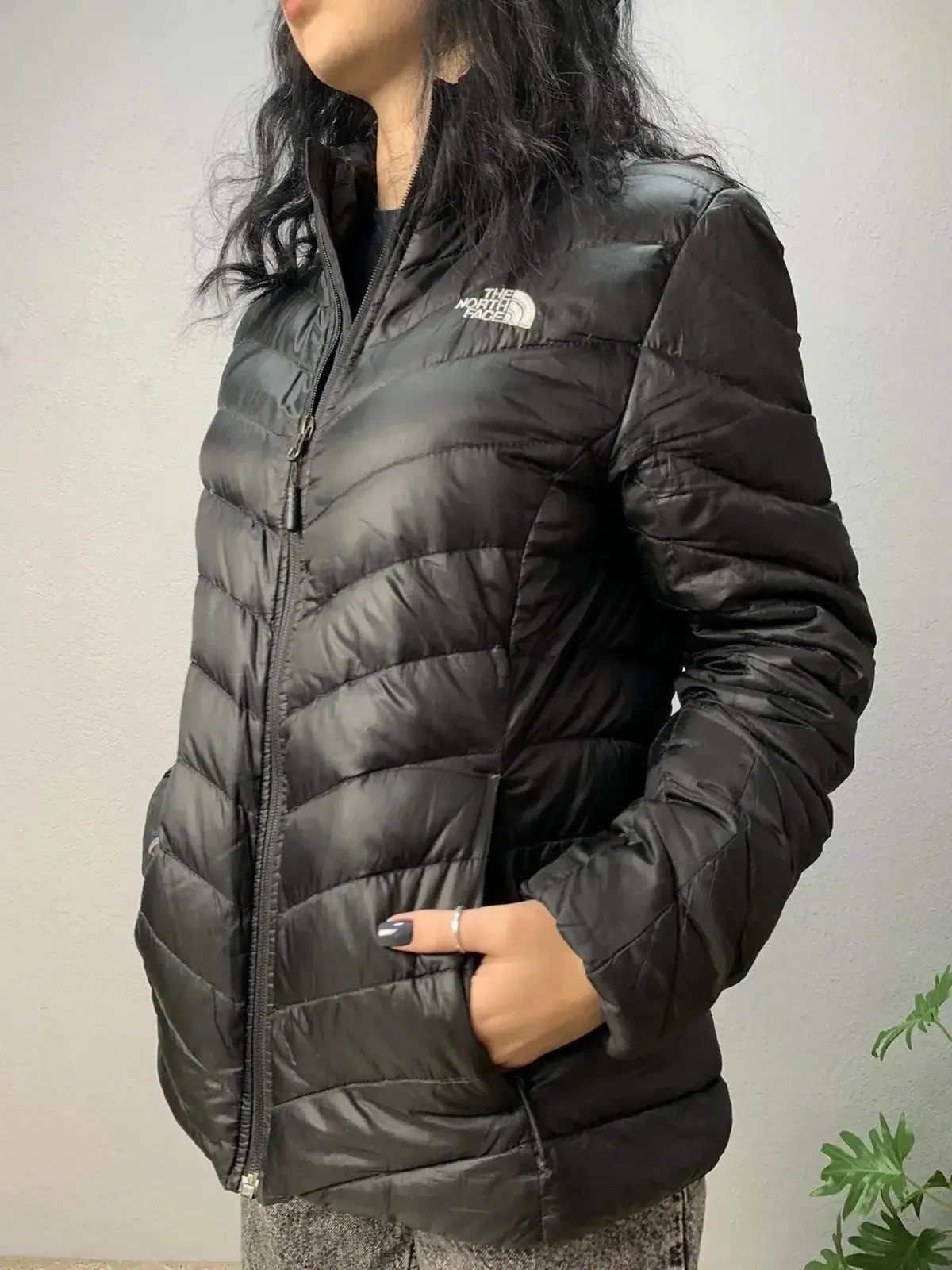 Vintage Y2K women’s The North Face down jacket 700 vest