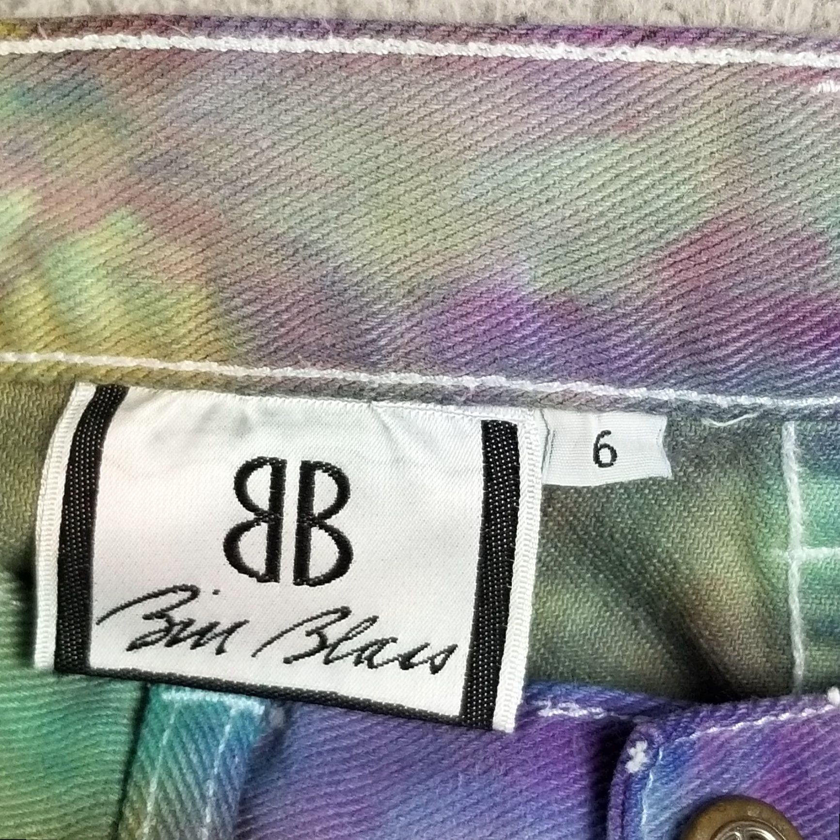 Bill Blass VINTAGE Bill Blass Tie Dye Jeans Unisex Adults High Rise Size 25X28 Festival Rave Blue Purple Pink Denim Size US 26 / EU 42 - 6 Thumbnail