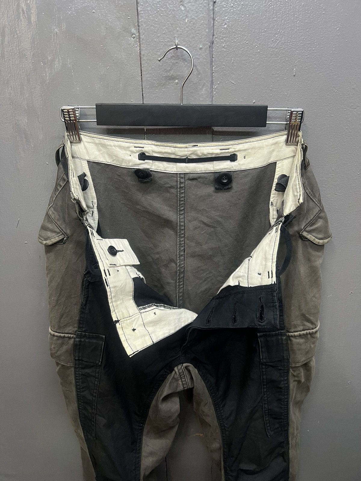 Maison MIHARA YASUHIRO 🔥MIHARAYASUHIRO RECONSTRUCT BONDAGE CARGO PANTS SIZE 32 Size US 32 / EU 48 - 11 Thumbnail