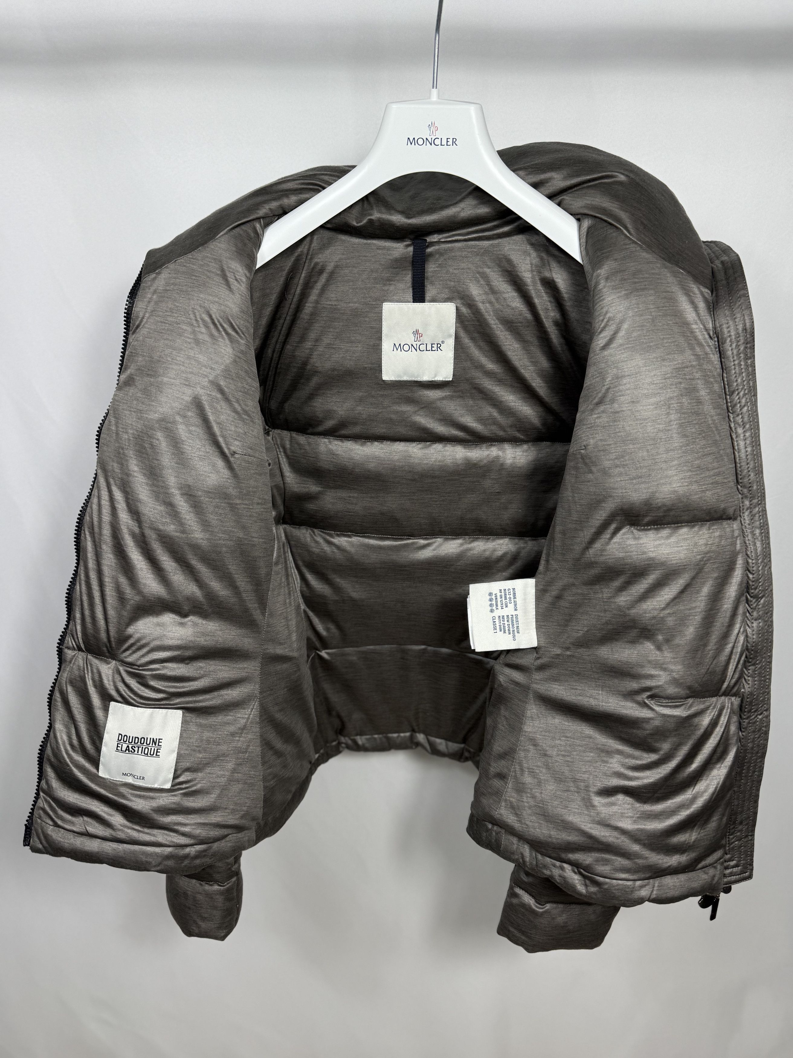 Moncler Moncler Suisse Puffer Jacket Size S / US 4 / IT 40 - 5 Thumbnail