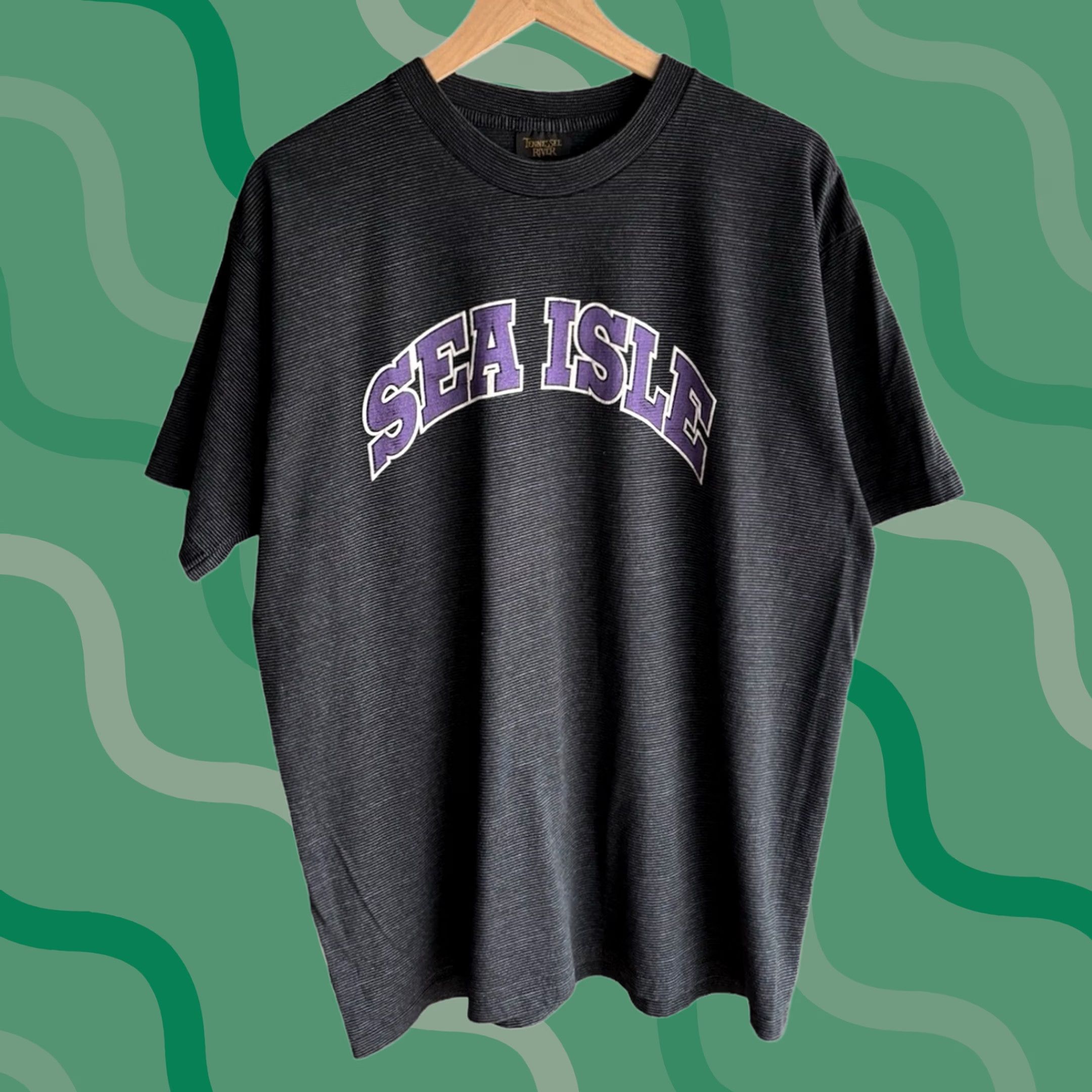 Vintage VINTAGE 90s Tennessee River T Shirt Size XL Black Graphic Print Size US XL / EU 56 / 4 - 1 Thumbnail