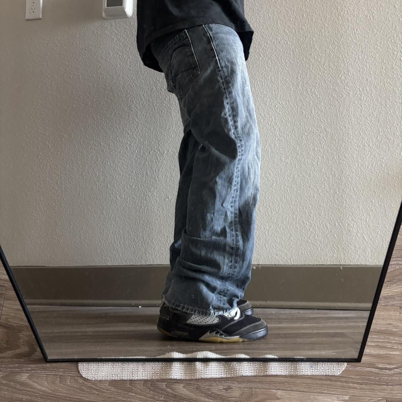 Vintage Crazy Vintage Y2K/2000s Grunge Faded Dark Wash Denim Jeans! 29x30 Size US 29 - 2 Thumbnail