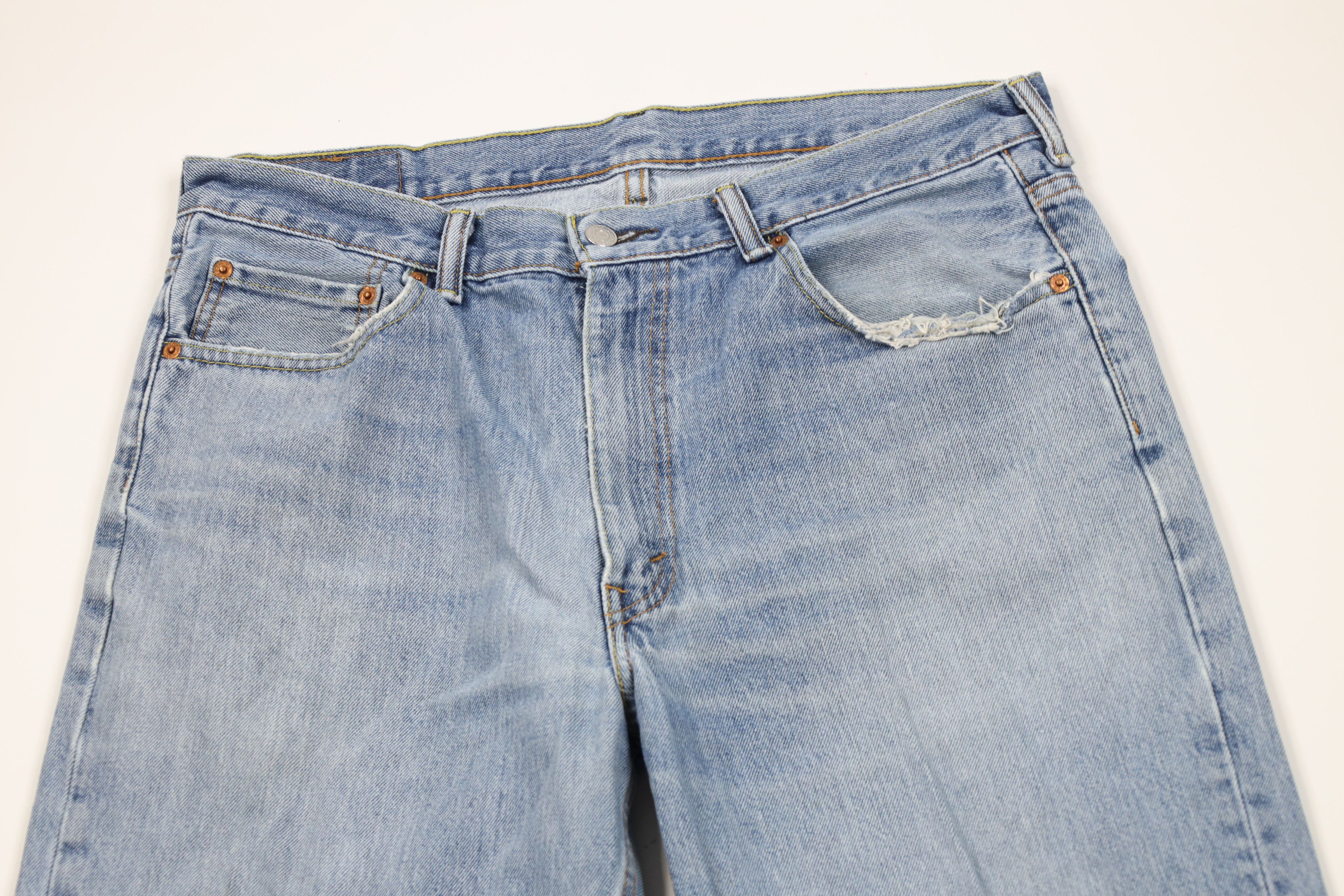 Levi's Vintage Y2K Levis 550 Relaxed Fit Denim Jeans Blue Cotton Size US 36 / EU 52 - 2 Thumbnail