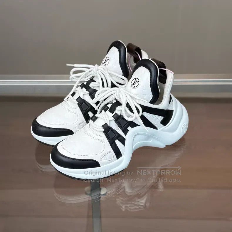 Louis Vuitton Louis Vuitton Archlight Black and White Embossed Arch Brid Size US 7 / IT 37 - 1 Thumbnail