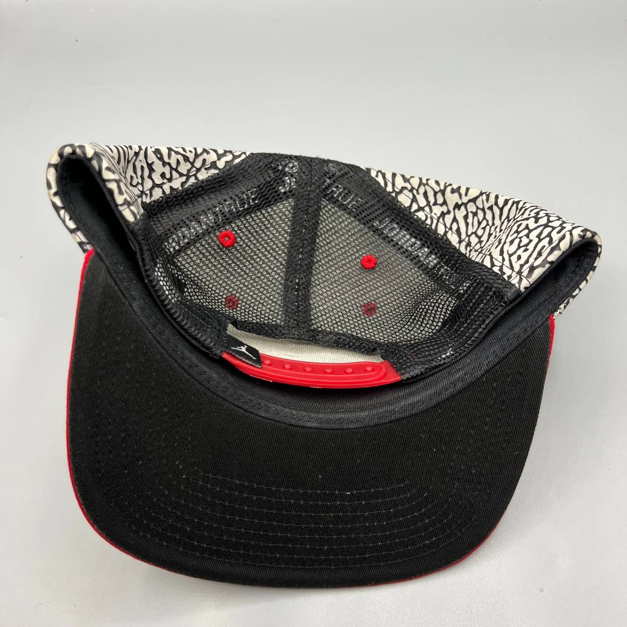 Jordan Brand Air Jordan Trucker Hat Men Cement Elephant Jumpman Snap Back Size ONE SIZE - 7 Thumbnail