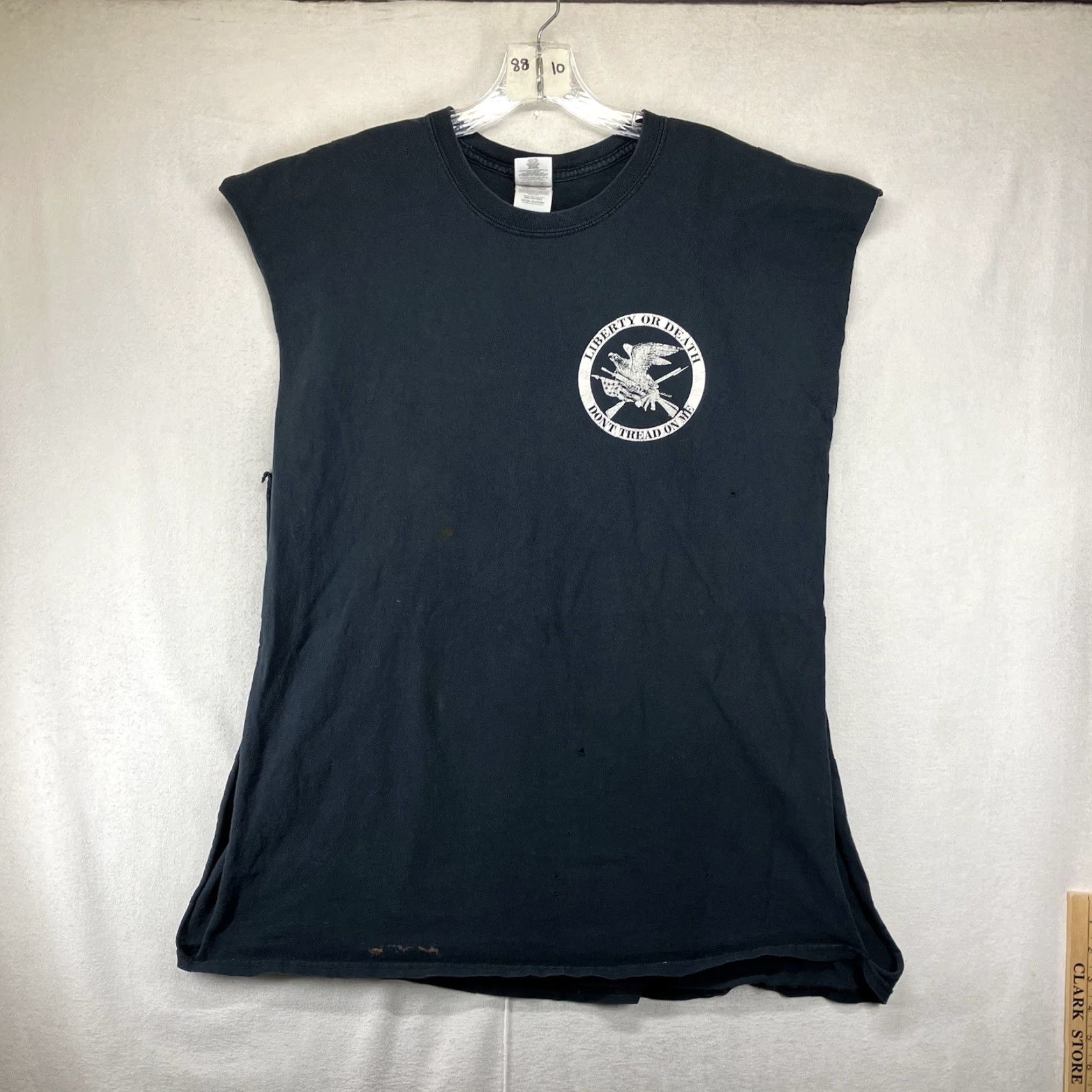 Gildan VINTAGE Gildan Men's T-Shirt 2XL Sleeveless Cotton Black Patriotic USA Military Biker Army Size US XXL / EU 58 / 5 - 2 Thumbnail