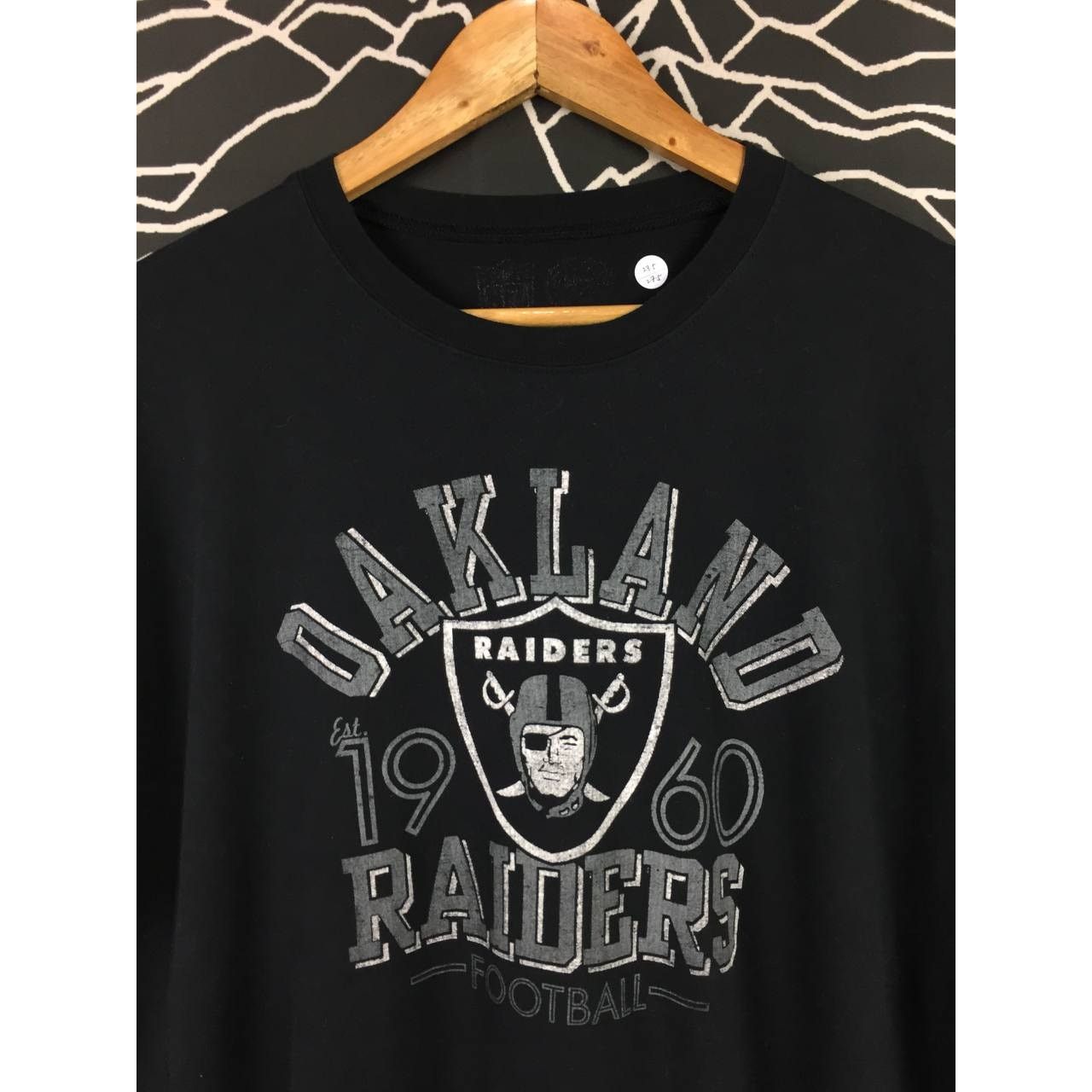 NFL × Sports Specialties Oakland Raiders NFL American Football Team Logo Tee Size US XL / EU 56 / 4 - 3 Thumbnail