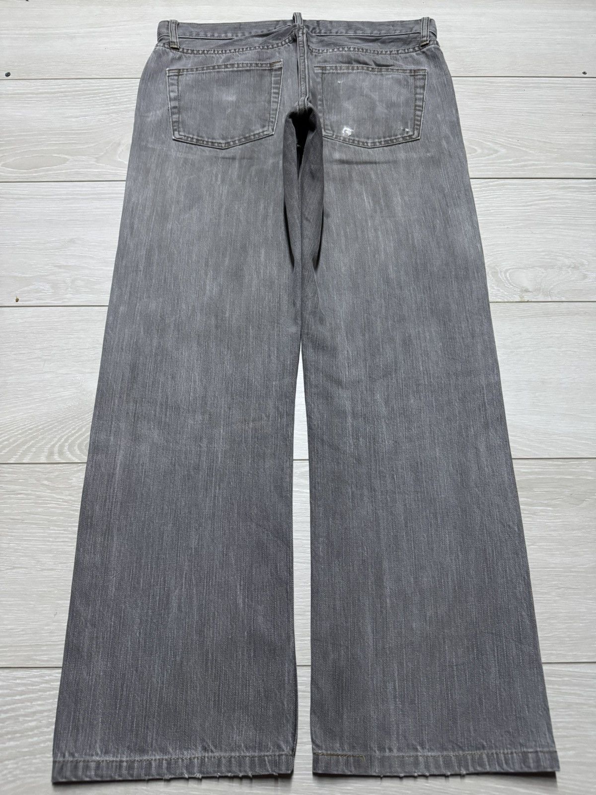 Uniqlo Uniqlo UJ Grey Denim Loose Straight Jeans Size US 32 / EU 48 - 2 Thumbnail