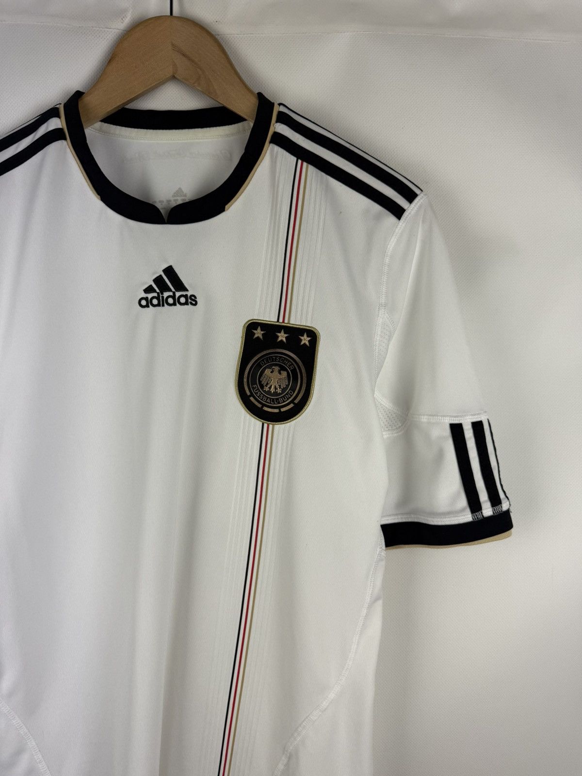 Adidas Adidas Germany 2010 2011 Home Soccer Jersey Shirt P41477 Size US M / EU 48-50 / 2 - 5 Thumbnail