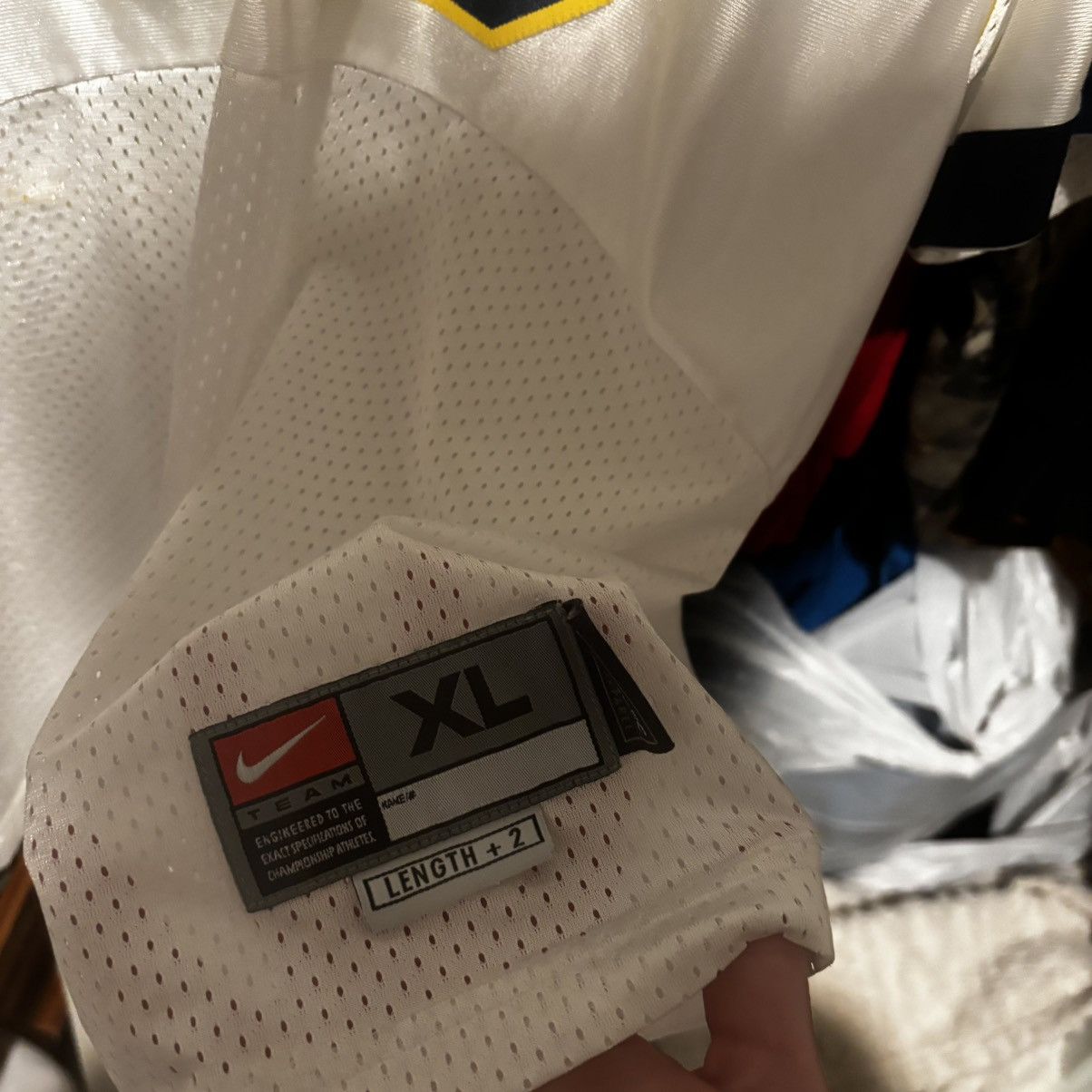 Nike MICHIGAN WOLVERINES Vintage FOOTBALL JERSEY NIKE TEAM Size US XL / EU 56 / 4 - 4 Thumbnail