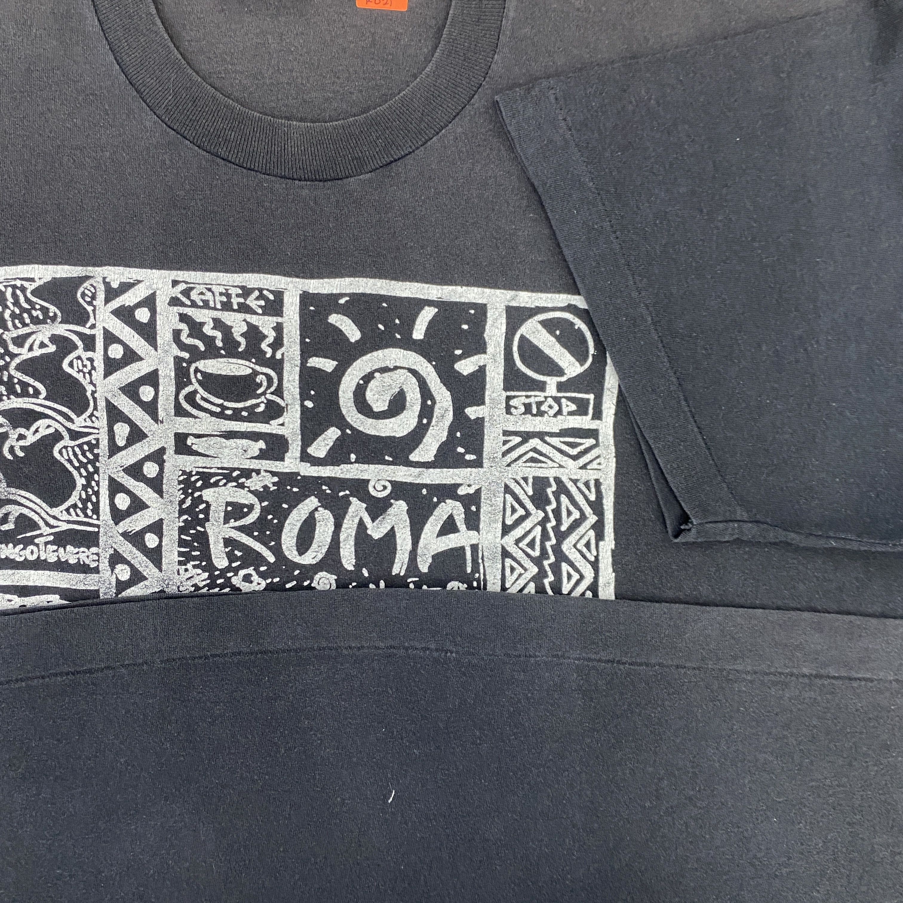 Japanese Brand Vintage Roma Colosseo Art Black And White Italy Shirt - K021 Size US L / EU 52-54 / 3 - 5 Thumbnail