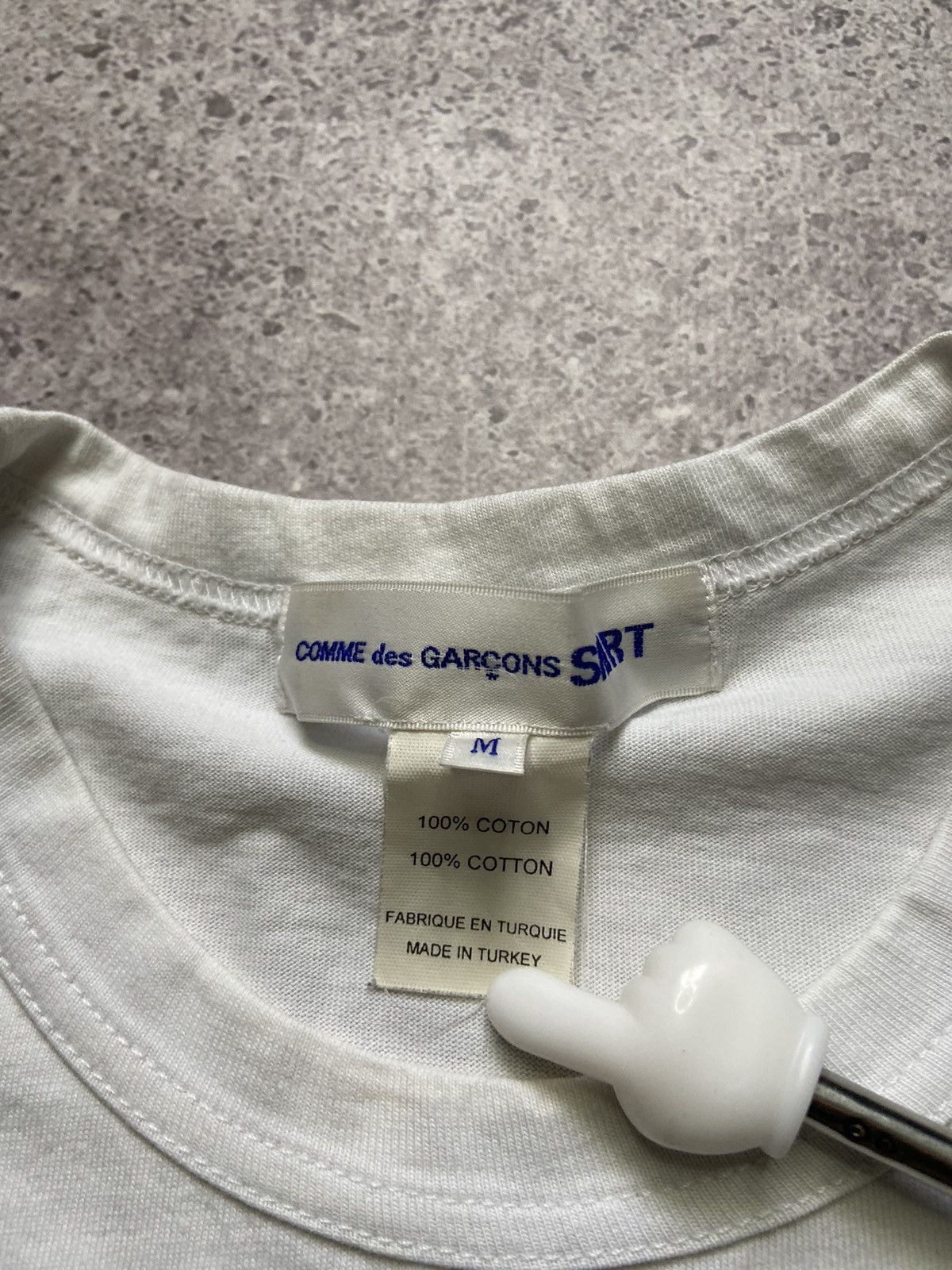 Comme des Garcons CDG Shirt x Kaws Edition Logo Tee White Medium Size US M / EU 48-50 / 2 - 3 Thumbnail