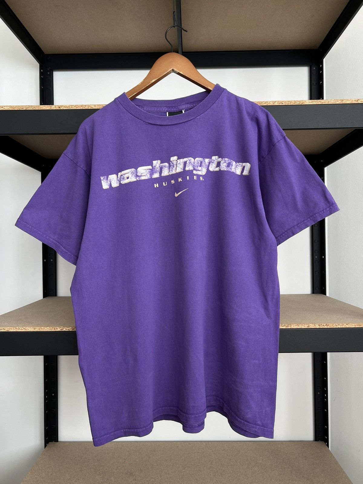 Nike Vintage 90s Nike Washington Huskies Football NCAA T-shirt Size US L / EU 52-54 / 3 - 3 Thumbnail