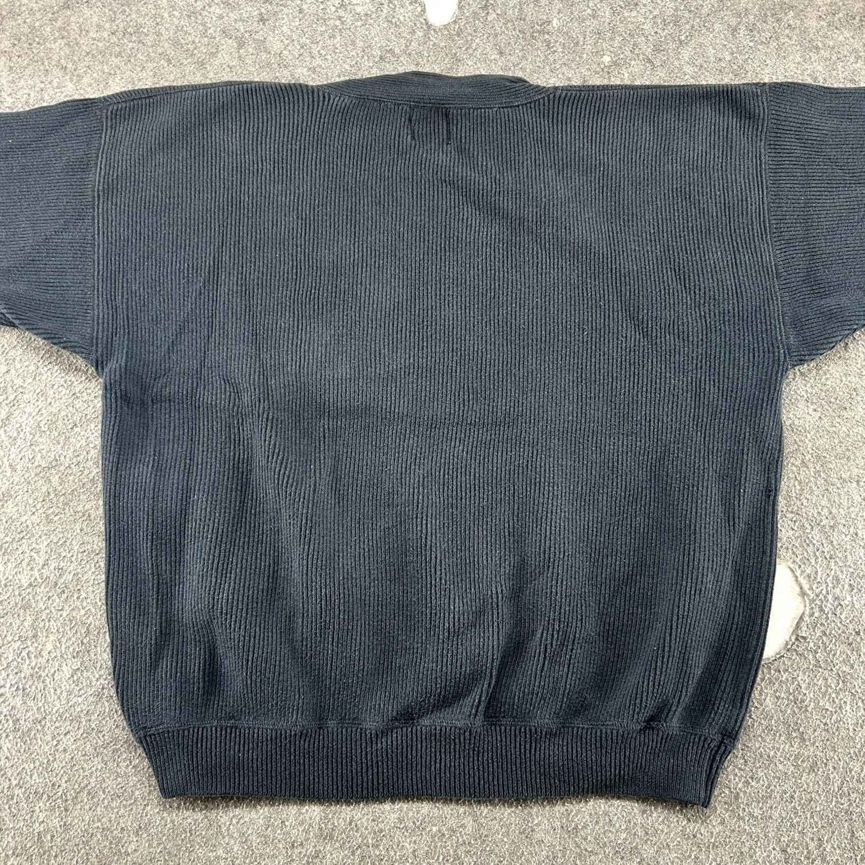 Gap VINTAGE Gap Sweater Mens Large Black Pullover V Neck Ribbed Knit Cotton 90s Mens Size US L / EU 52-54 / 3 - 5 Thumbnail