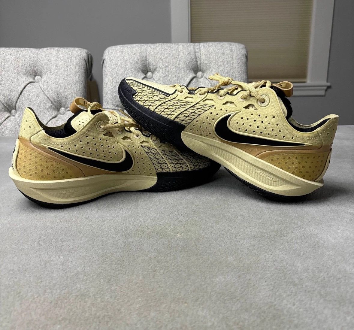 Nike Nike Gt Cut 3 PROMO Team Gold Size US 11.5 / EU 44-45 - 3 Thumbnail