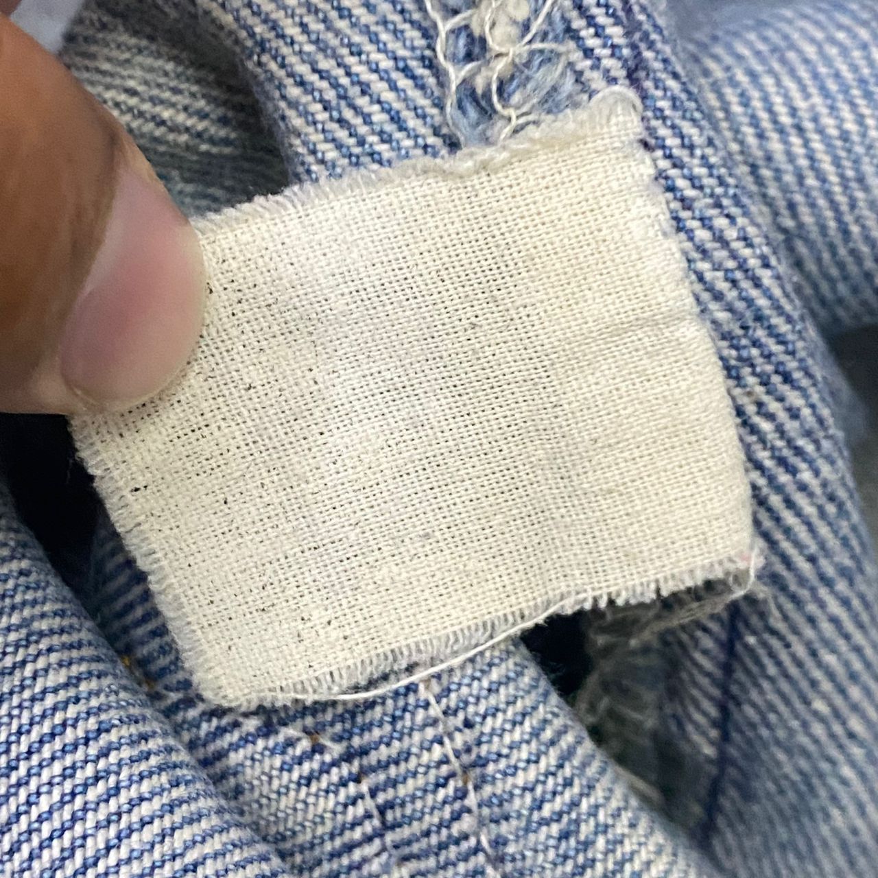 Levi's Vintage 90s Levis 501 Distressed denim Kurt Cobain Style Size US 33 - 20 Thumbnail